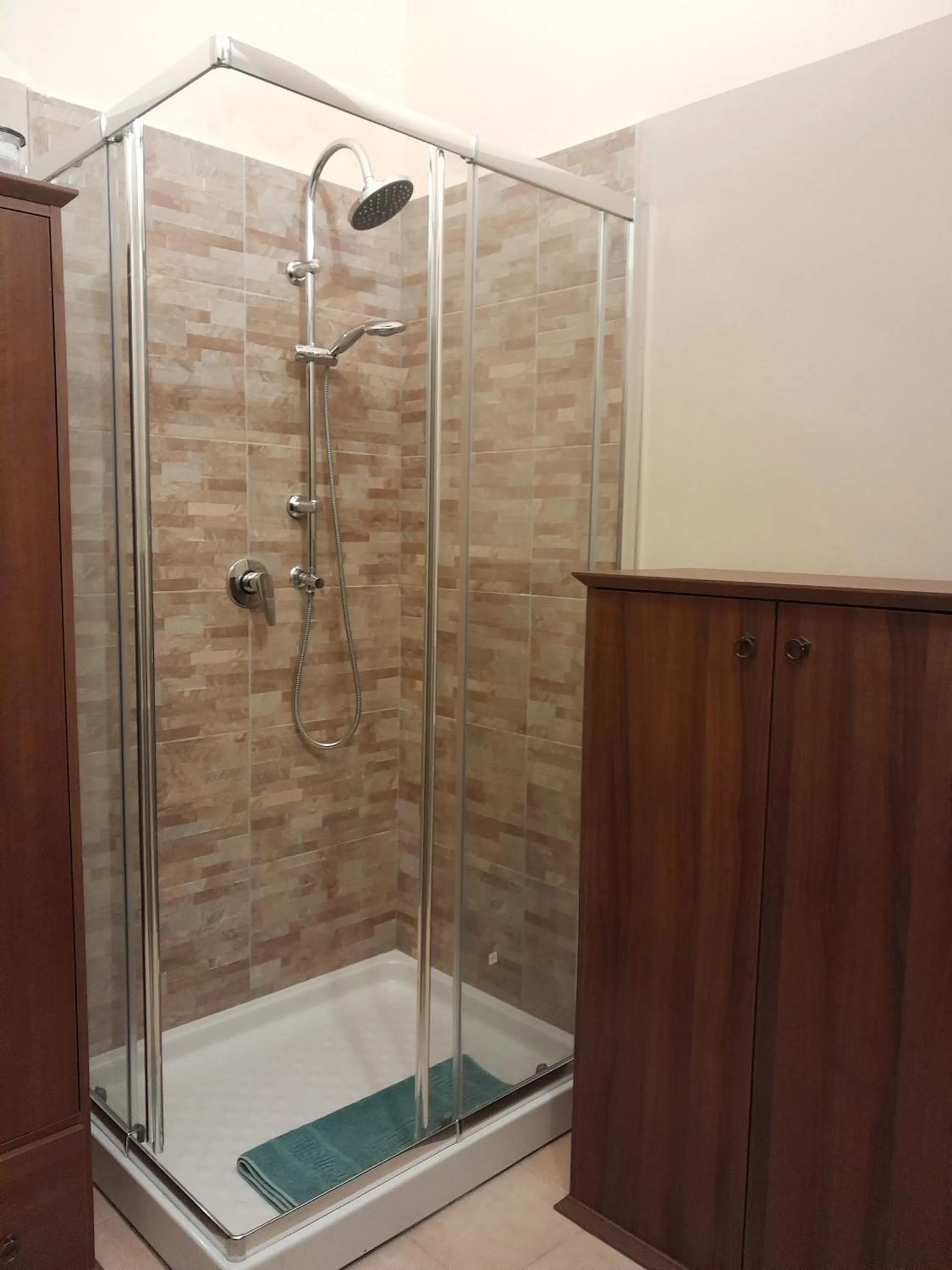 Toilet in Casa Castelli Holiday Apartment