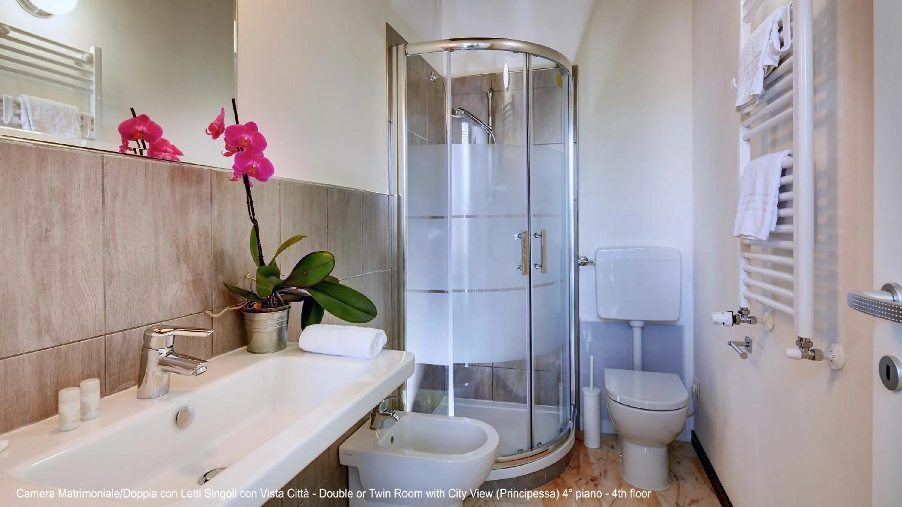 Shower in B&B 52cento