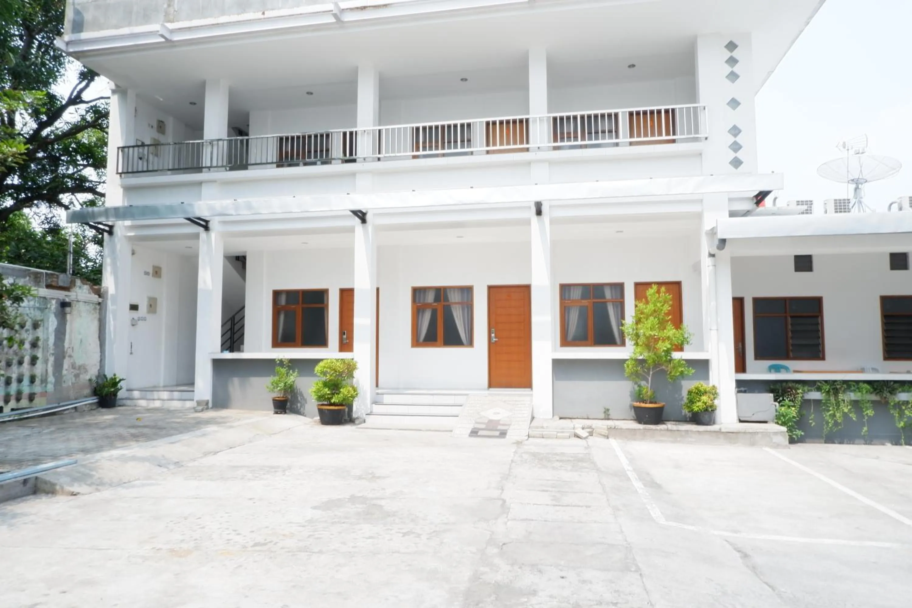 Property building in Hotel Netral Jombang