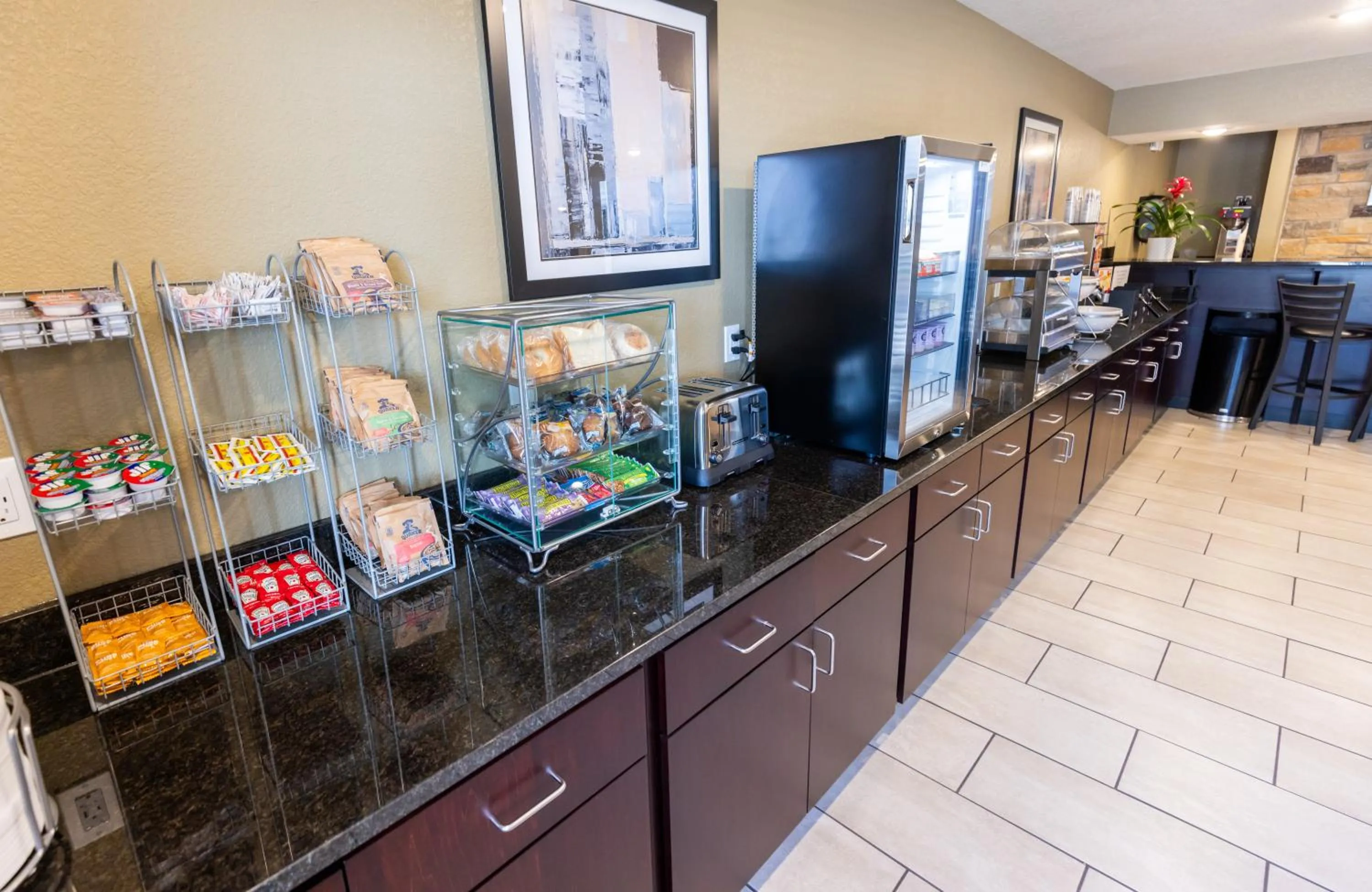 Cobblestone Inn & Suites - Winters