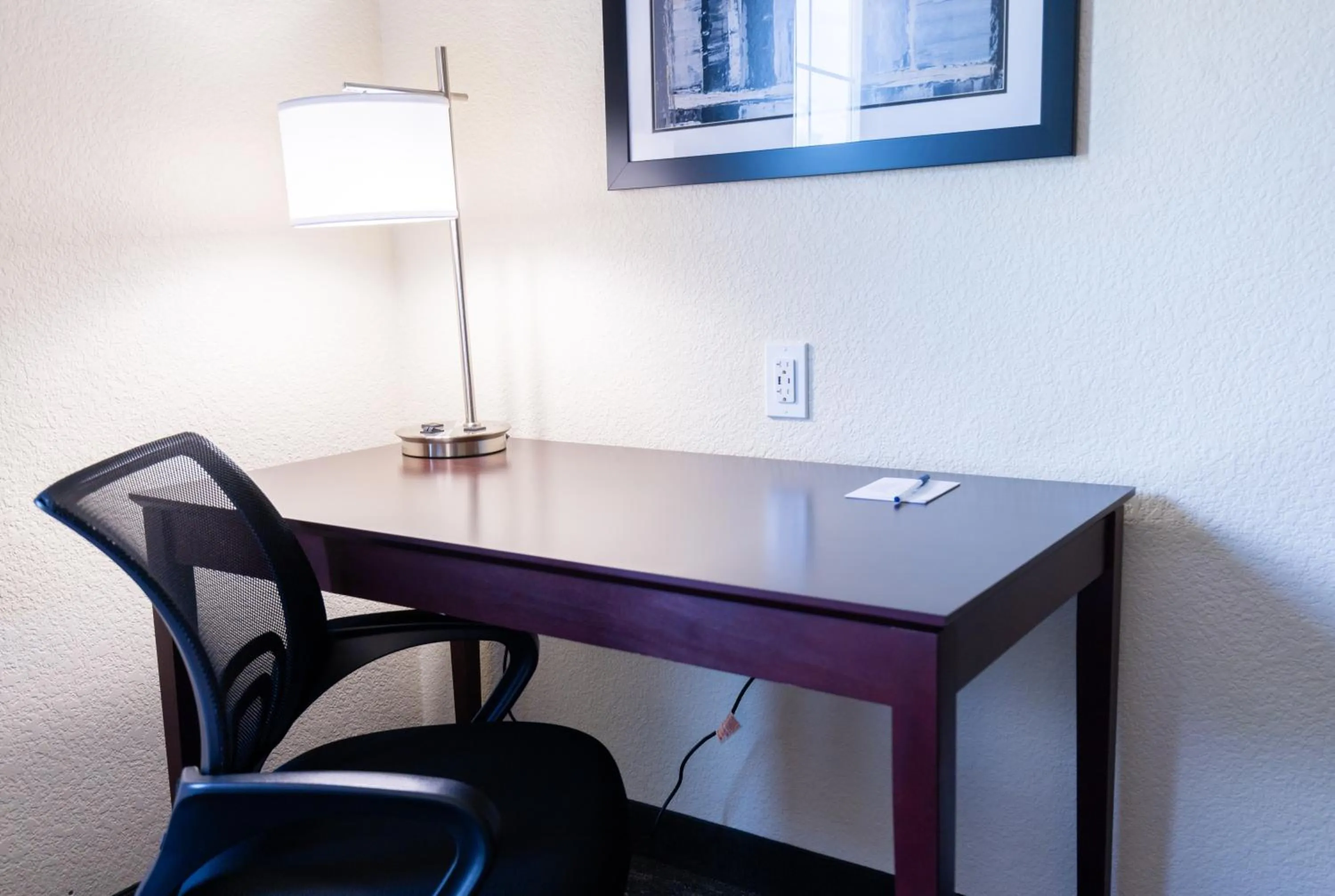 Cobblestone Inn & Suites - Winters