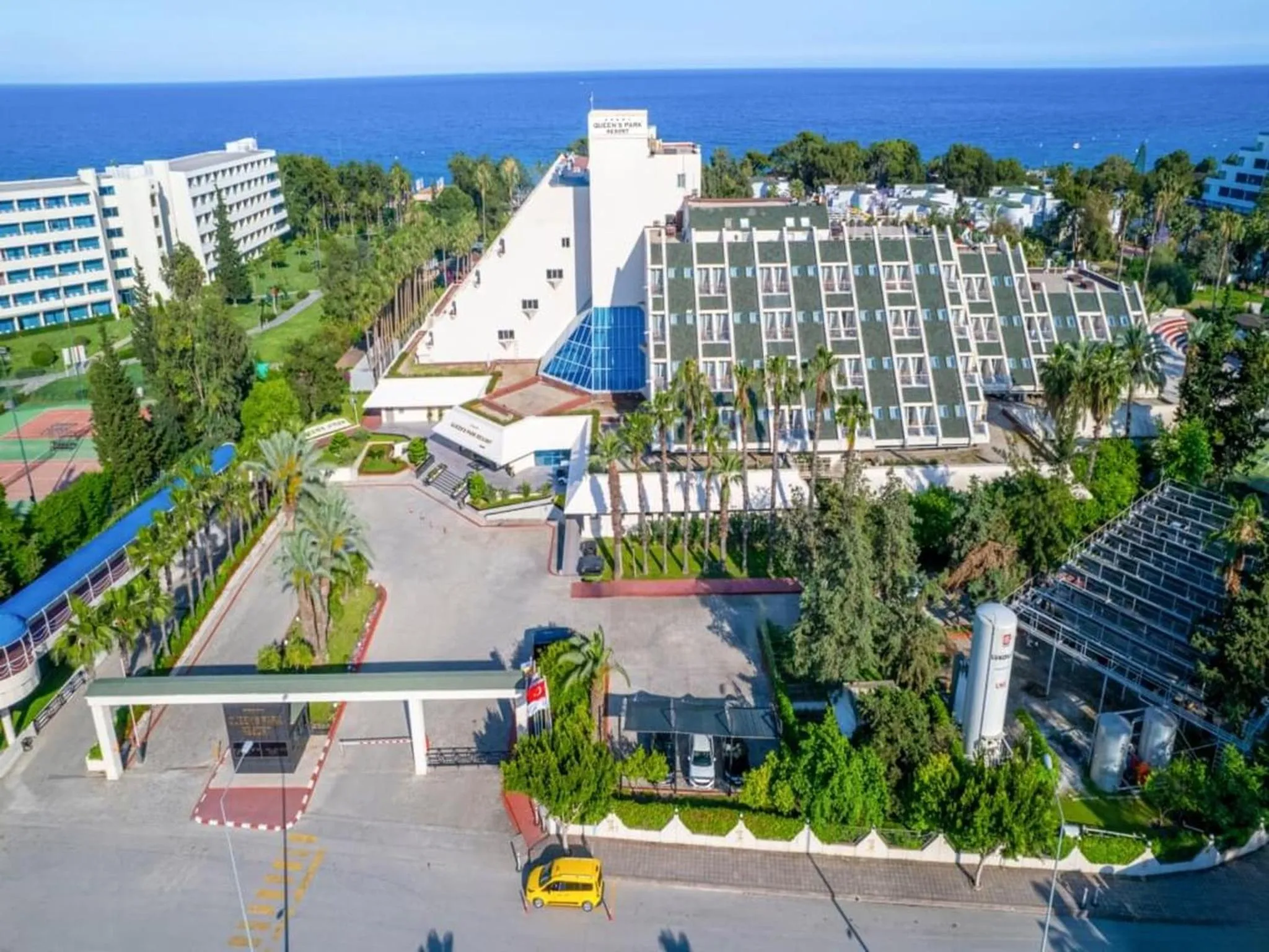 Property building in Queen's Park Resort Göynük