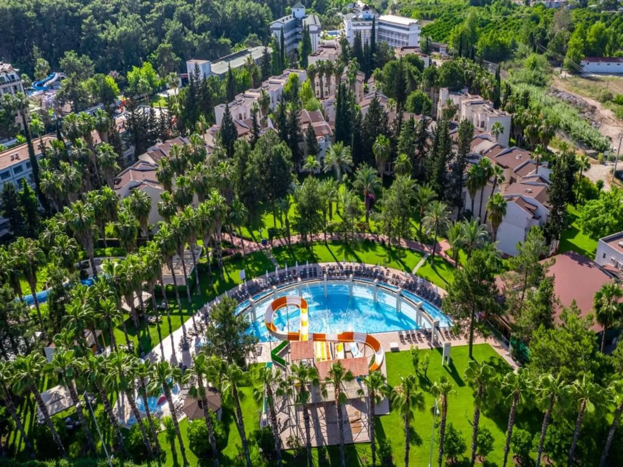 Swimming pool in Queen's Park Resort Göynük