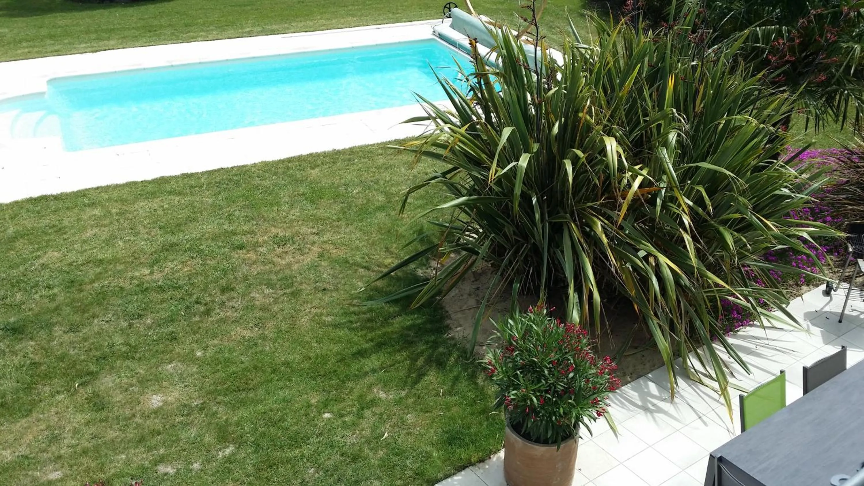 Garden view, Swimming Pool in l'Améthyste