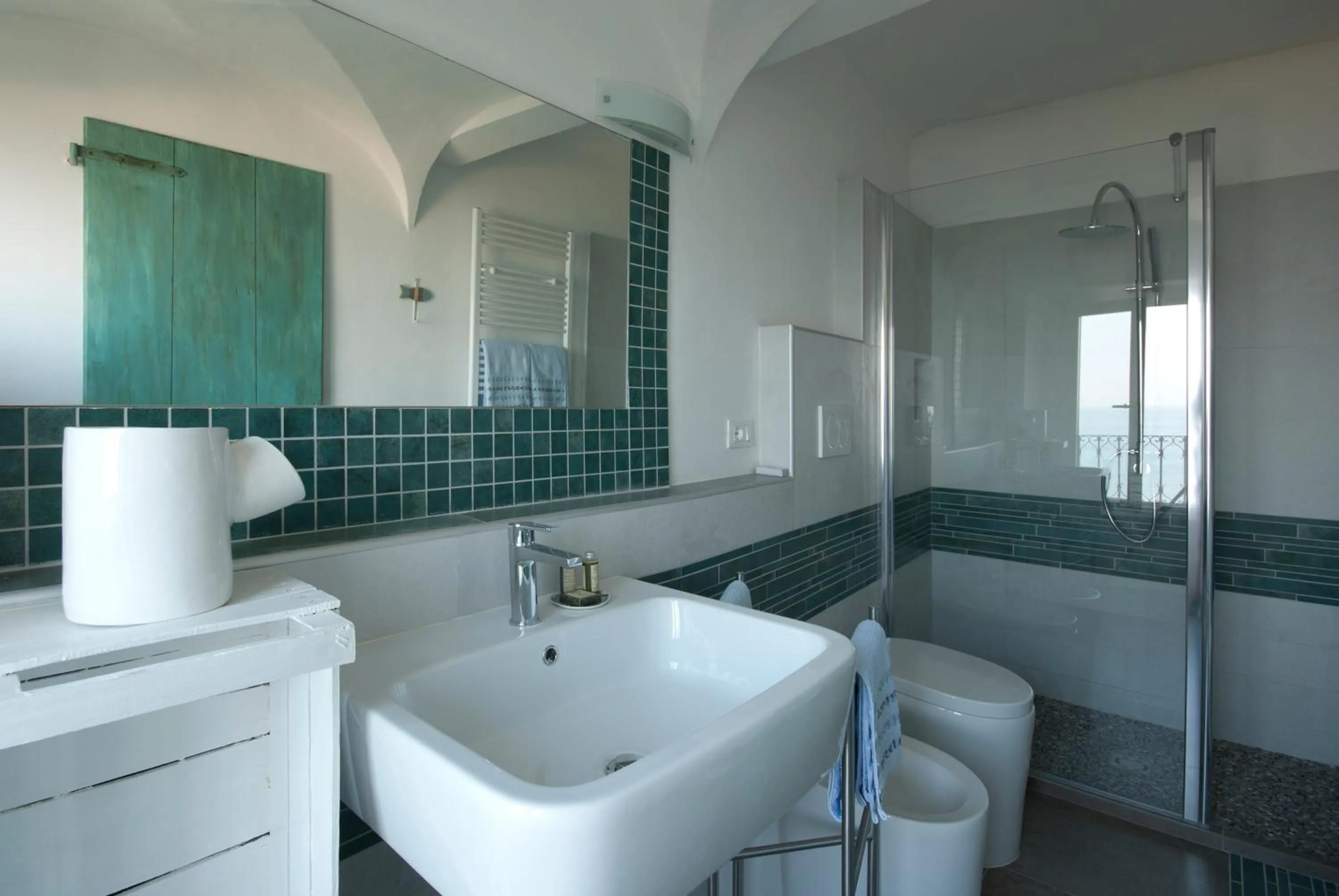 Bathroom in B&B Tre Finestre sul Mare