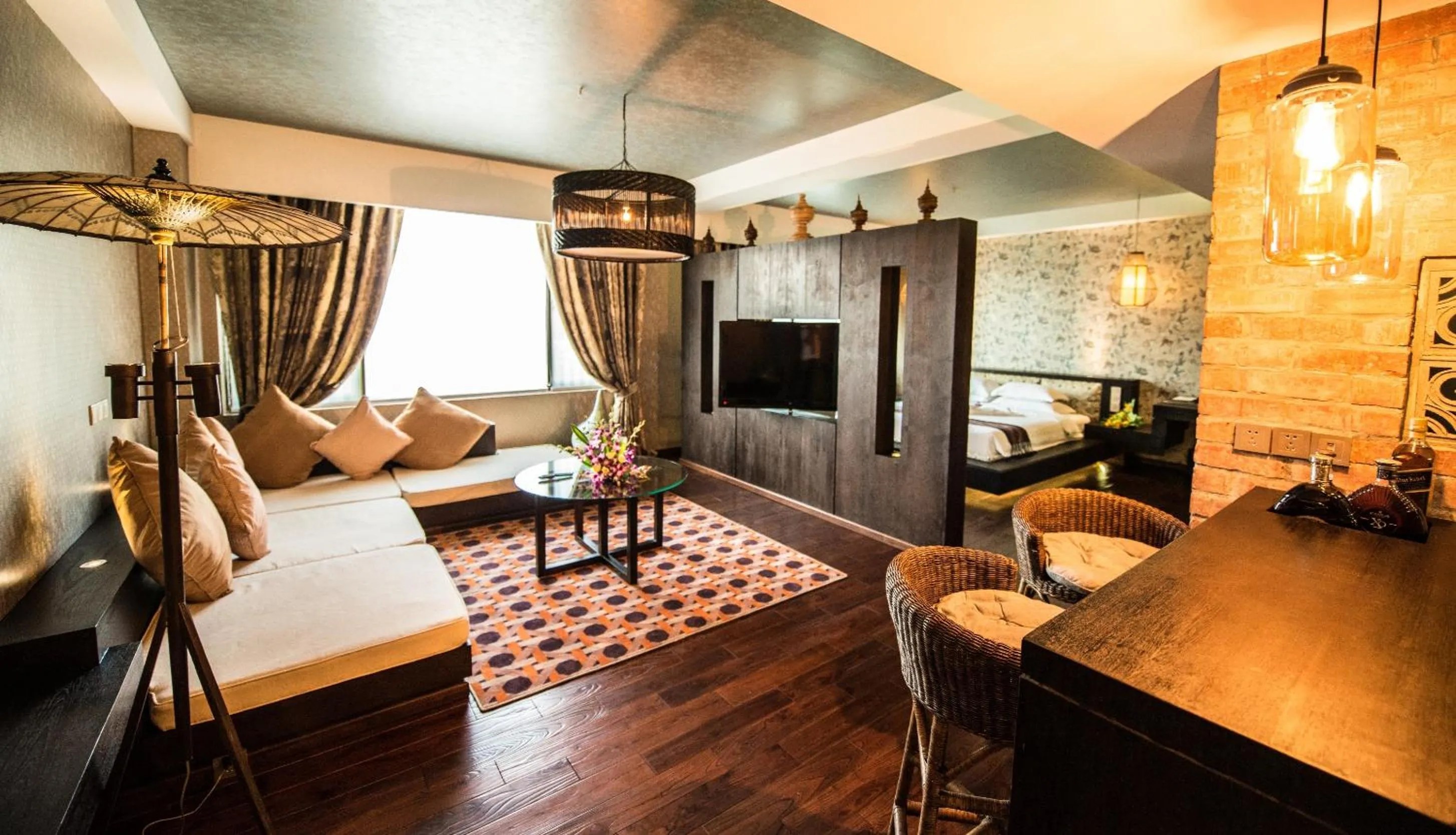 Living room in Rose Garden Hotel