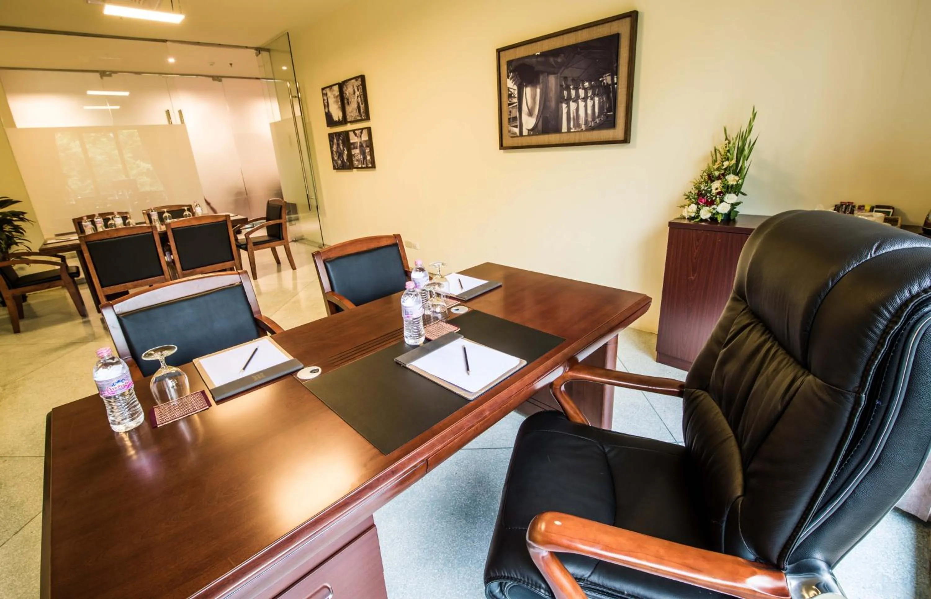 Business facilities in Rose Garden Hotel