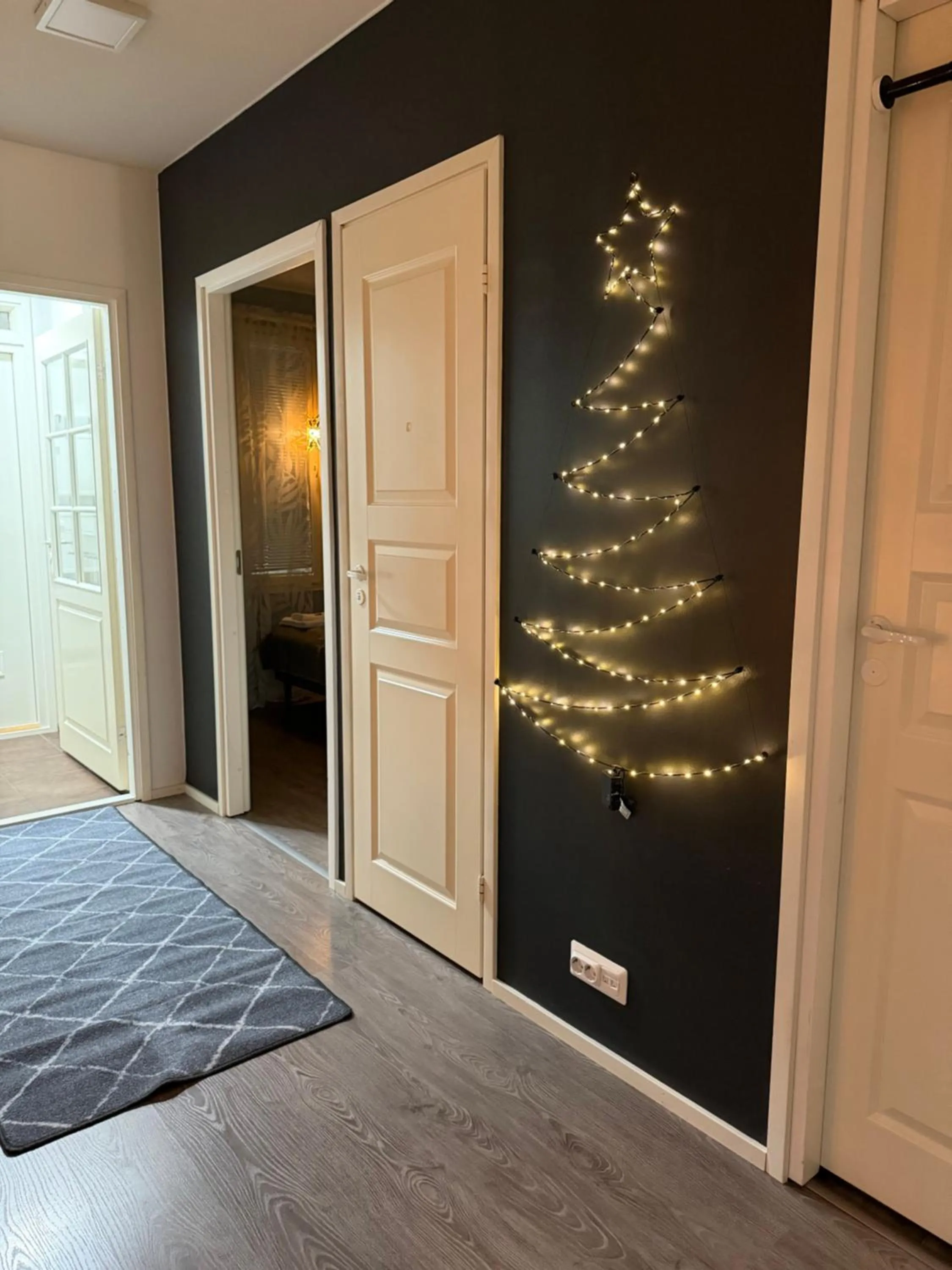 Photo of the whole room, Bed in Cozy home near Santa