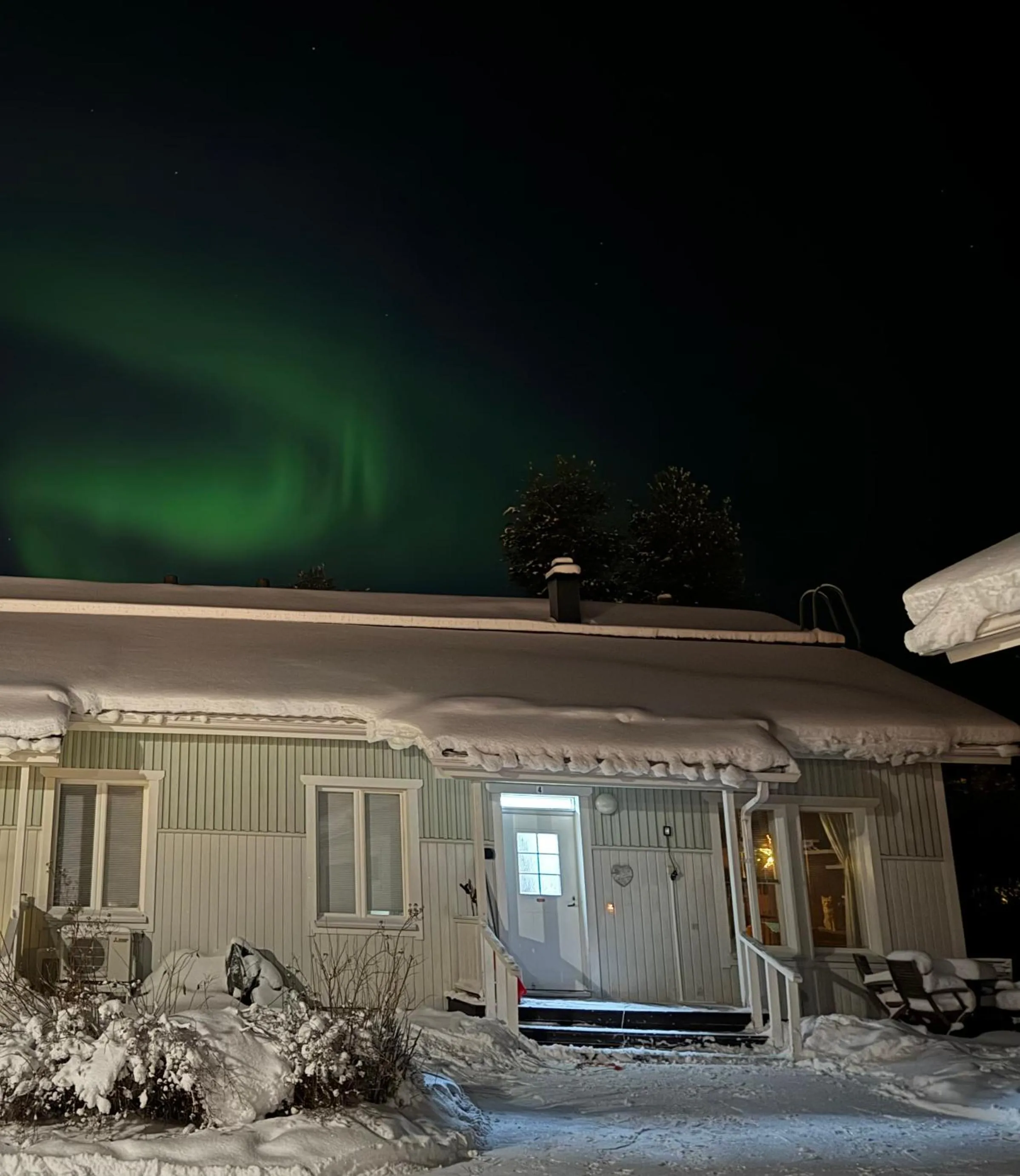 Property building in Cozy home near Santa
