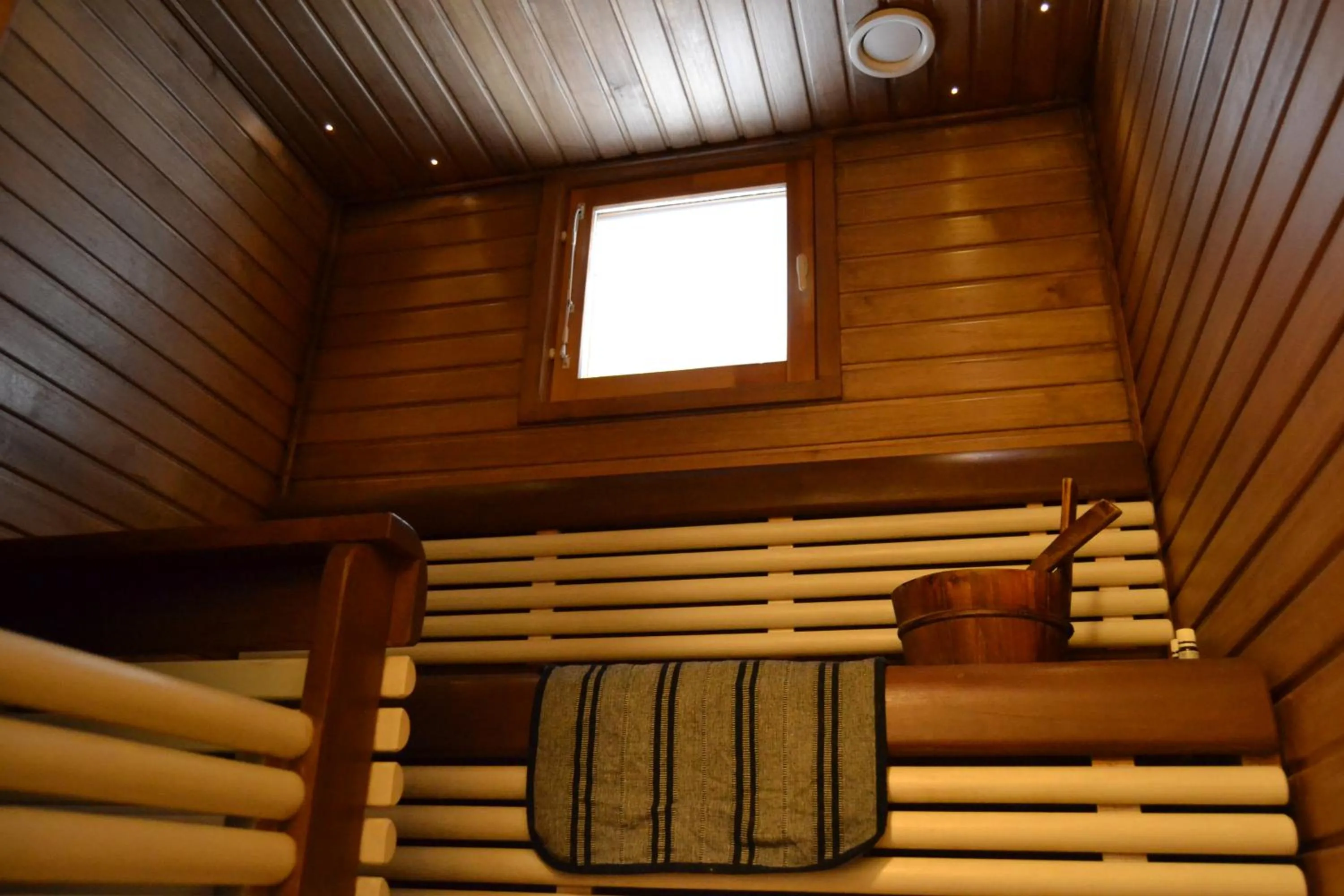 Sauna in Cozy home near Santa