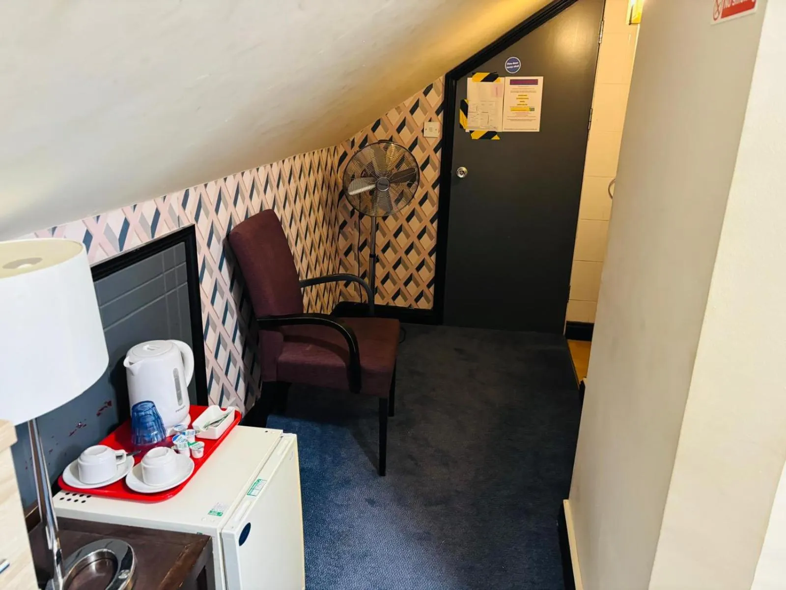 Acorn Lodge Hotel Gatwick & Parking