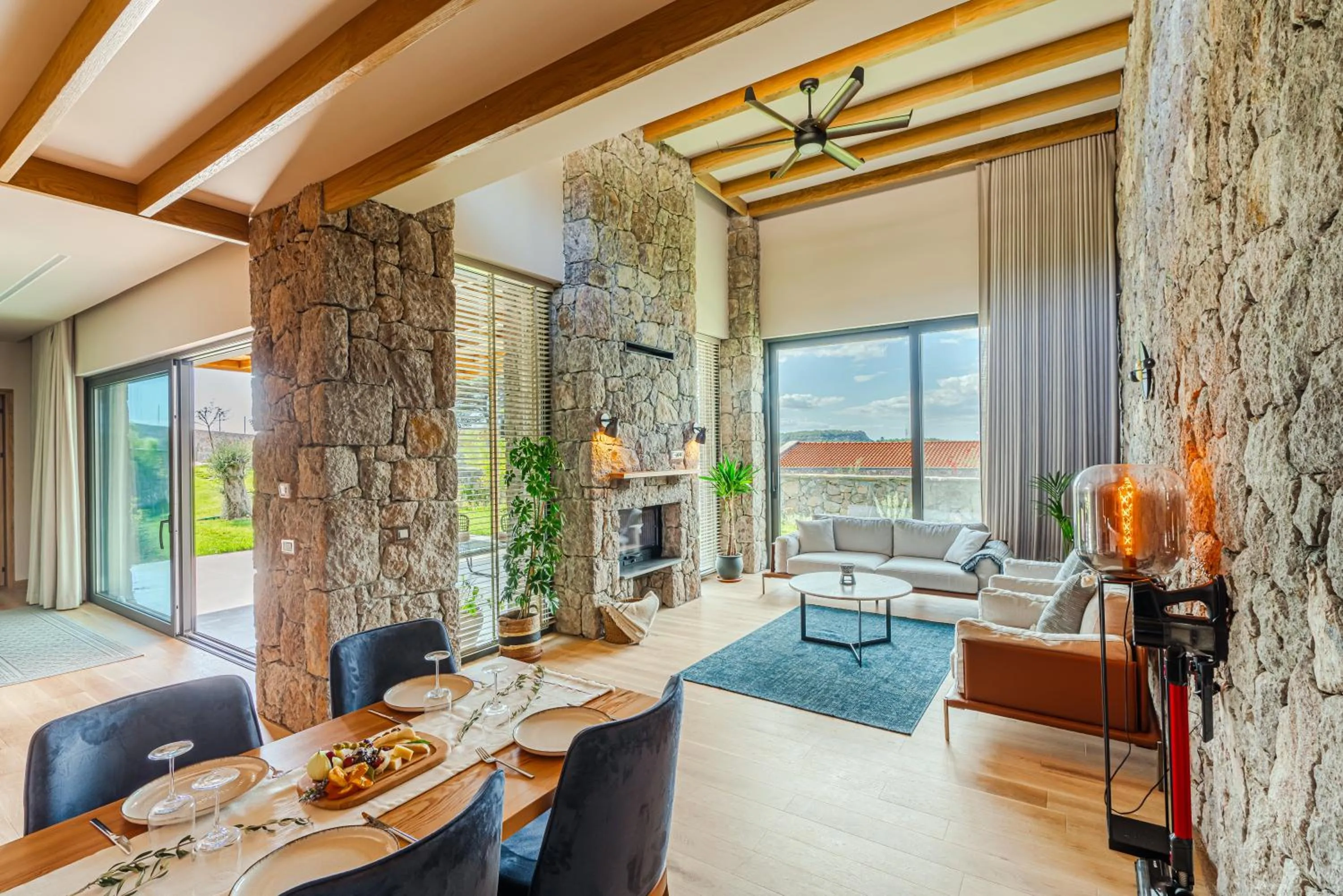 Property building in Cabras Kazdağları