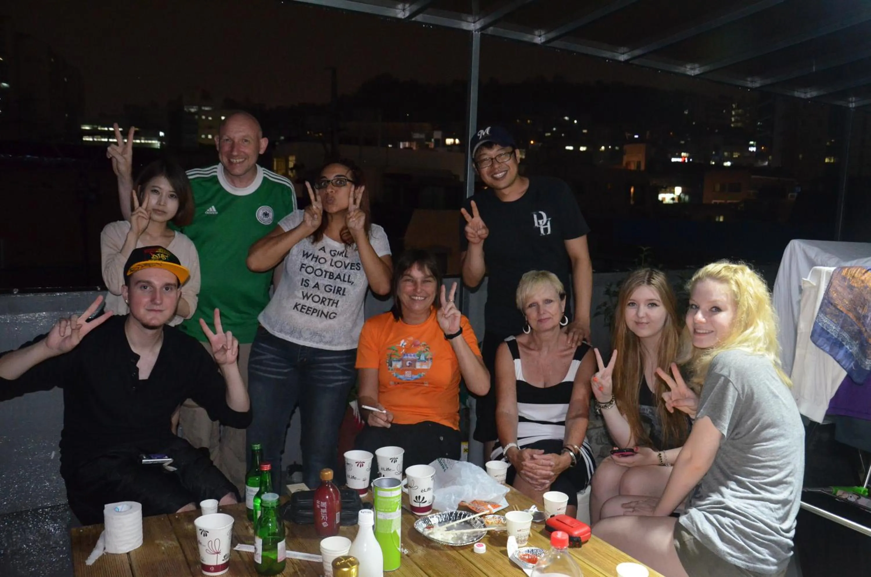 Night in Able Guesthouse Hongdae