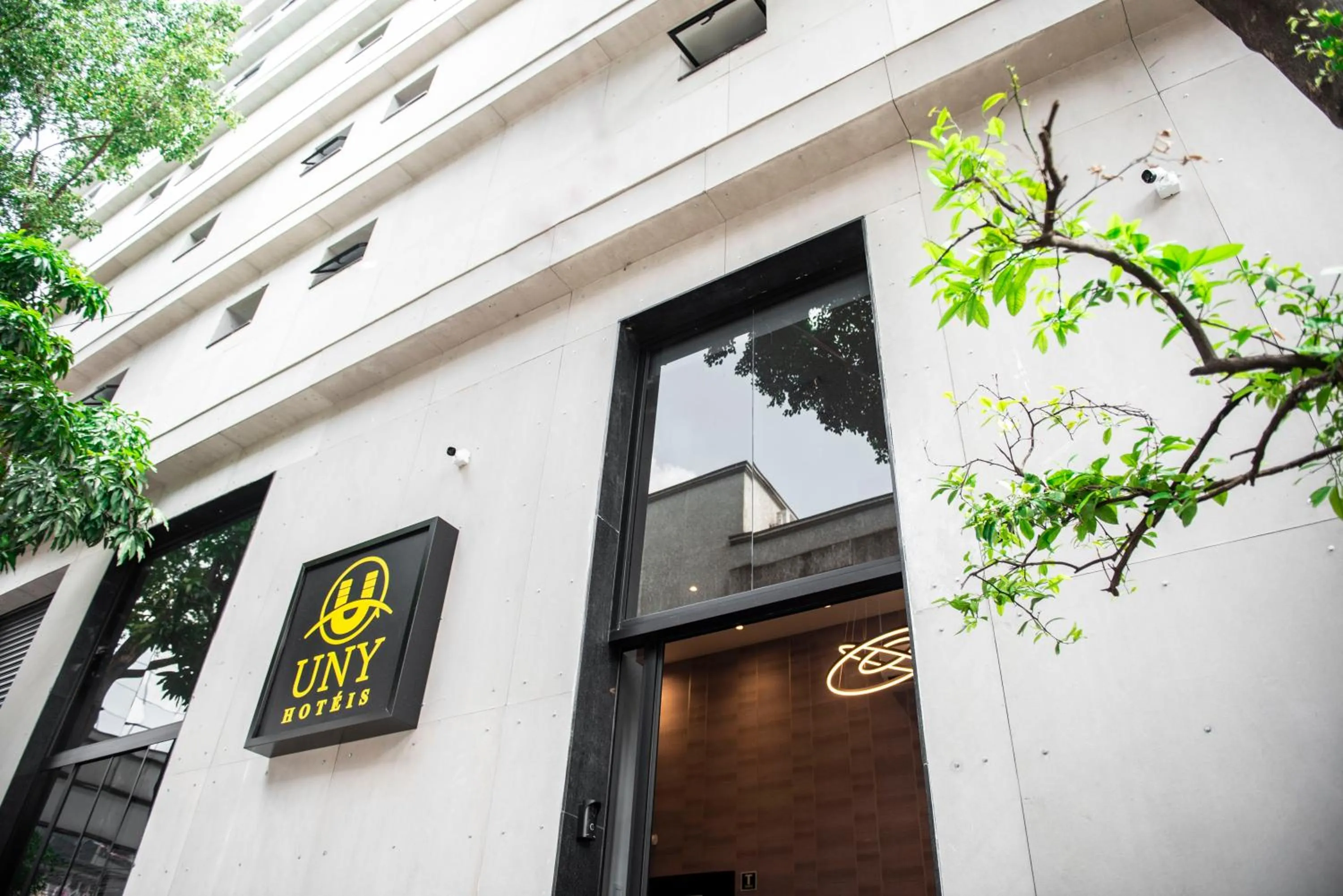 Facade/entrance in Uny Hotéis Brás