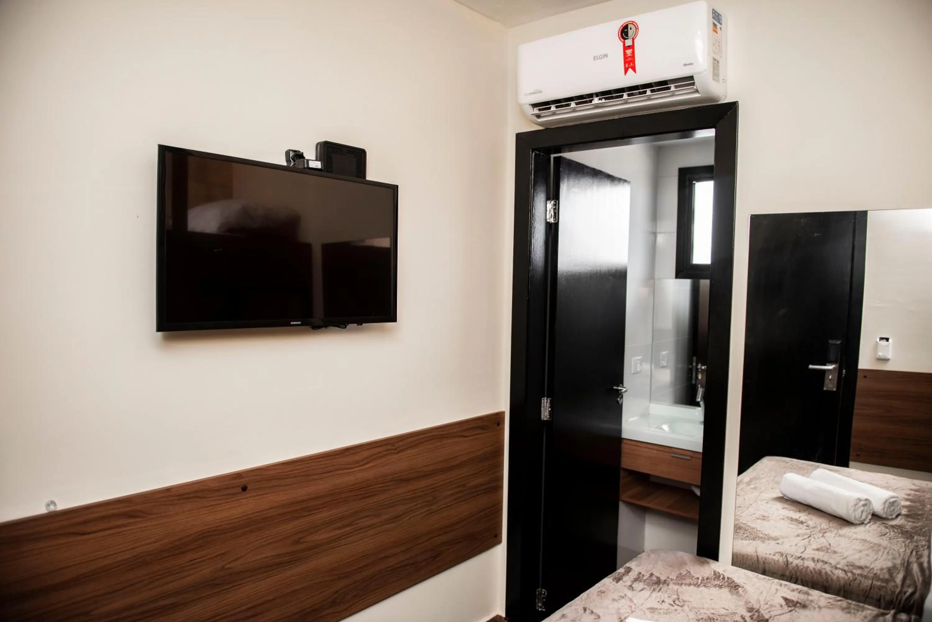 TV and multimedia, Bed in Uny Hotéis Brás