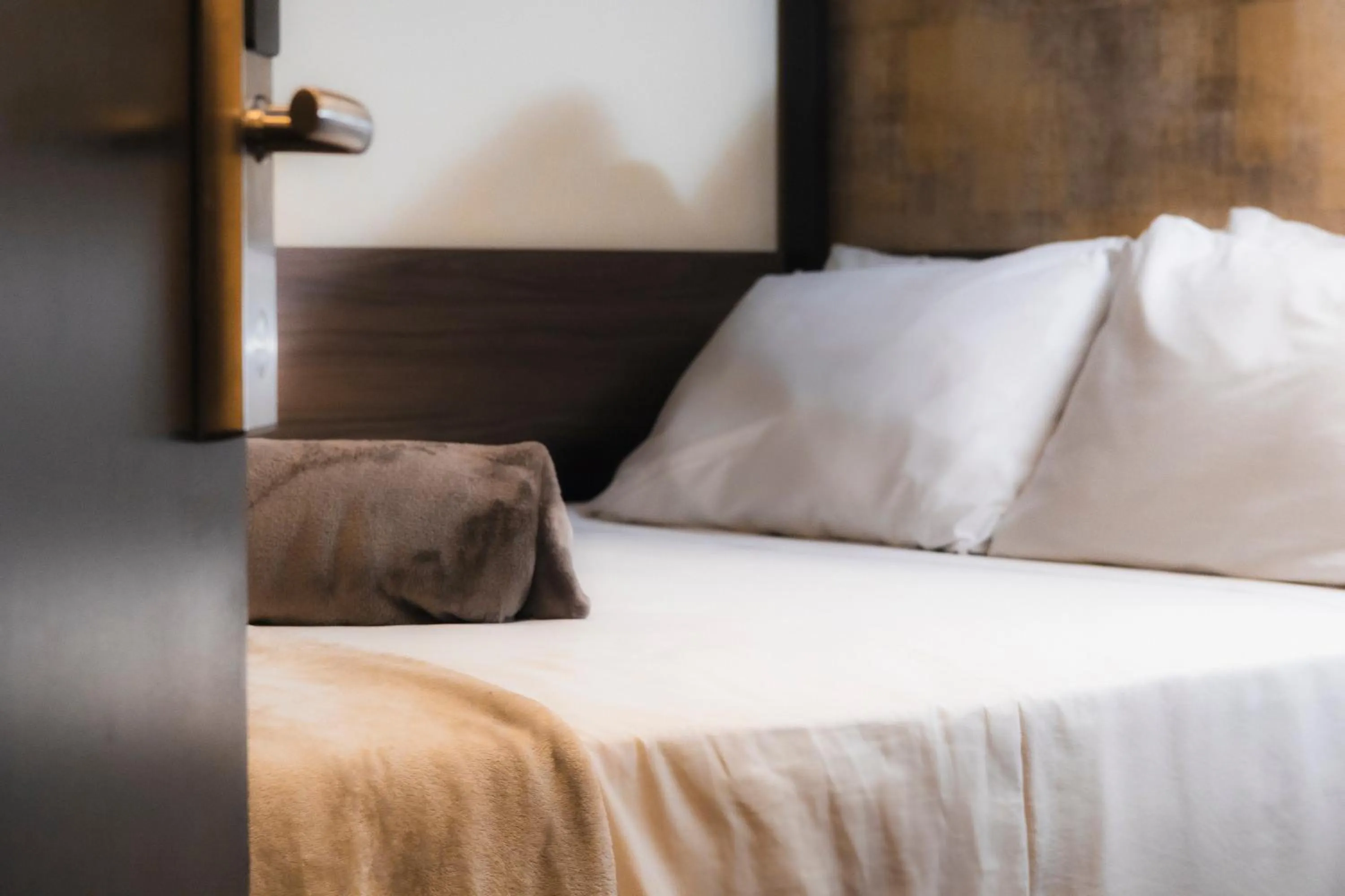 Bedroom, Bed in Uny Hotéis Brás