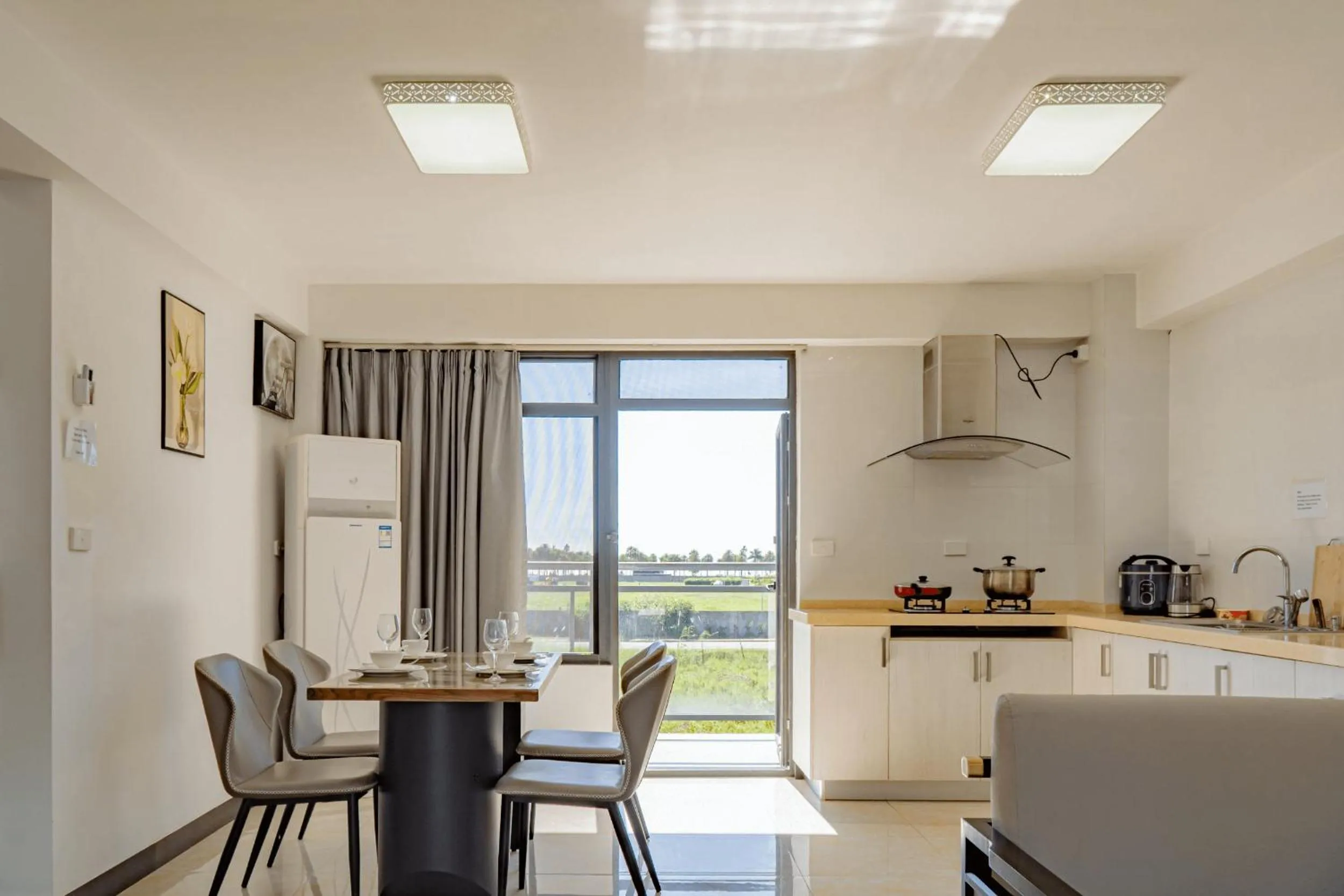 Coffee/tea facilities in Ocean Breeze Apartment Hotel