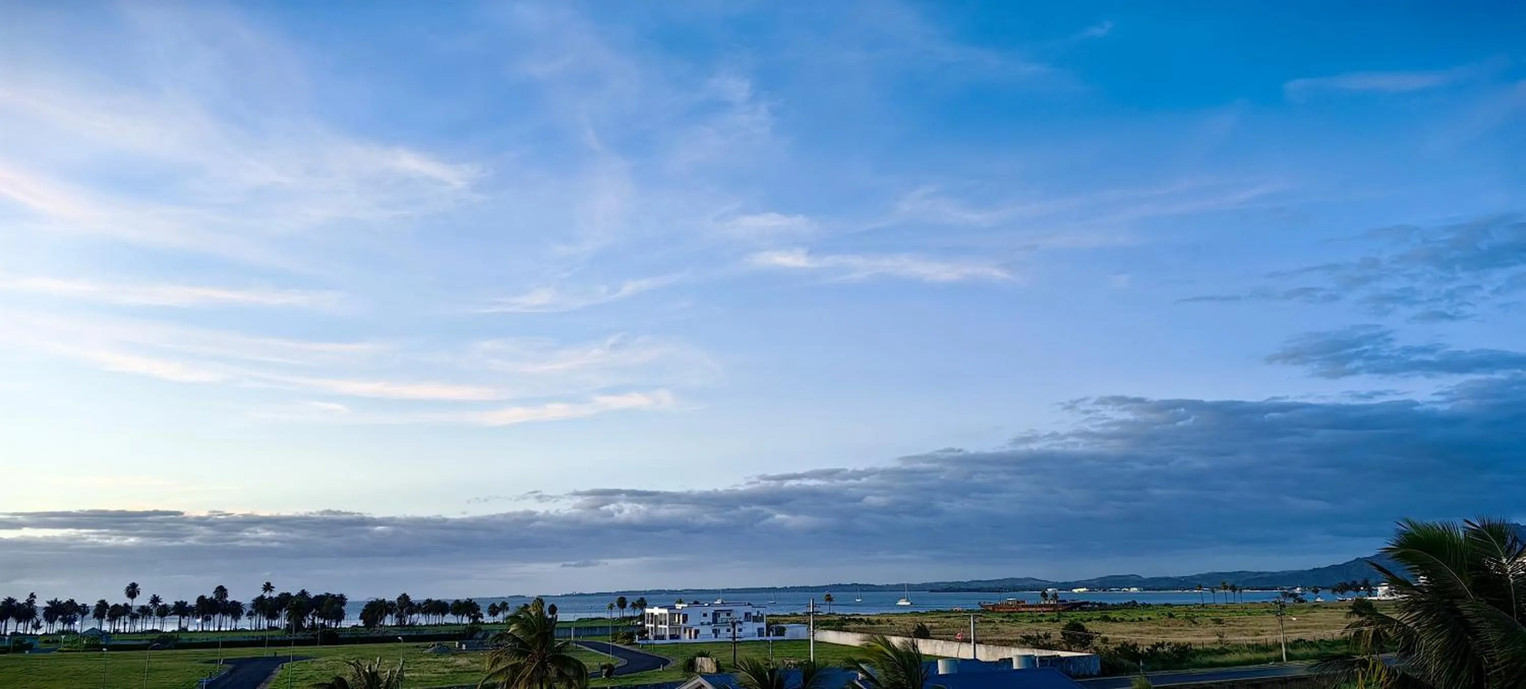 Day in Ocean Breeze Apartment Hotel