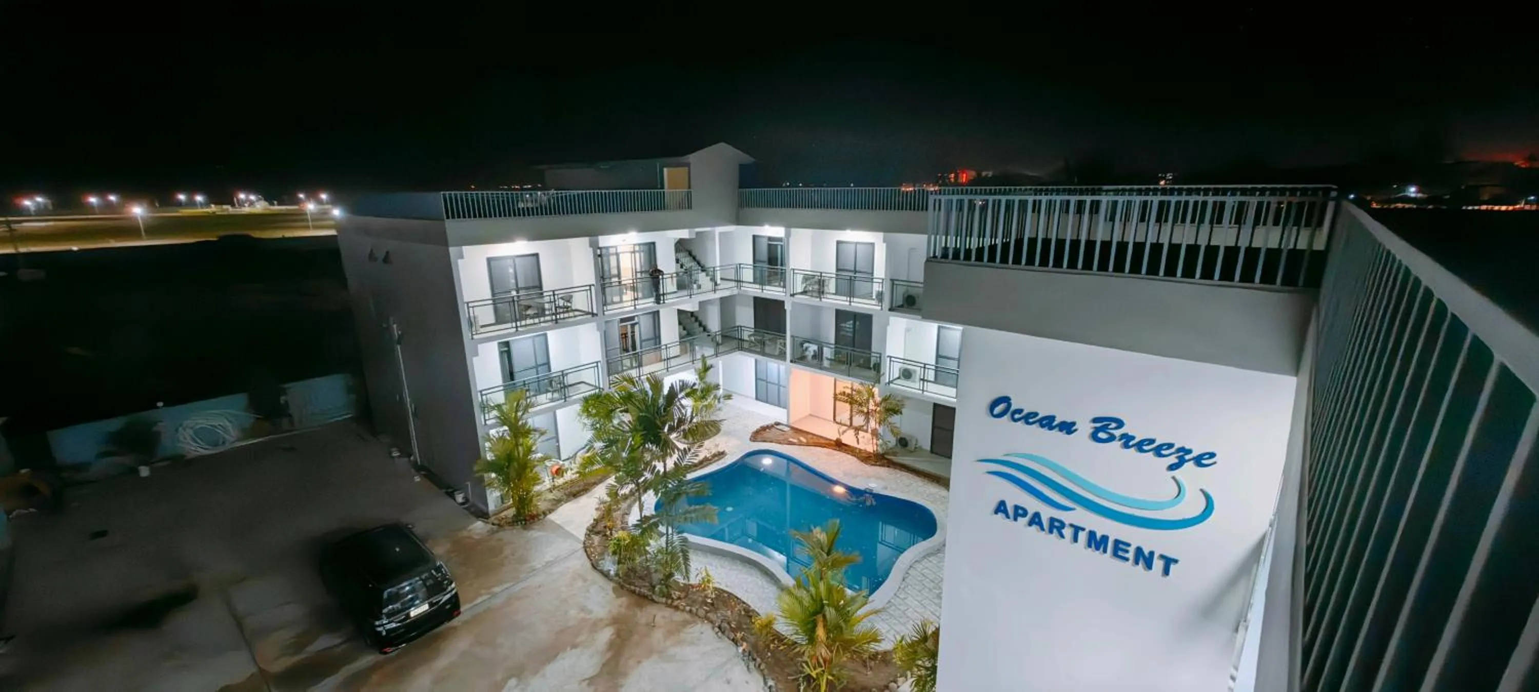 Property building in Ocean Breeze Apartment Hotel