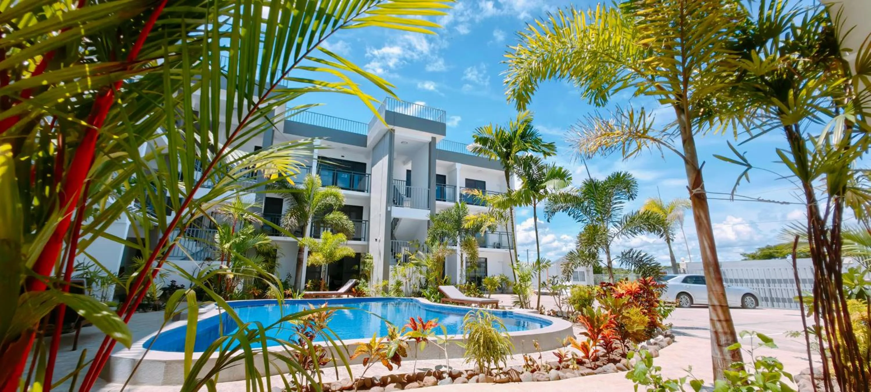 Property building in Ocean Breeze Apartment Hotel