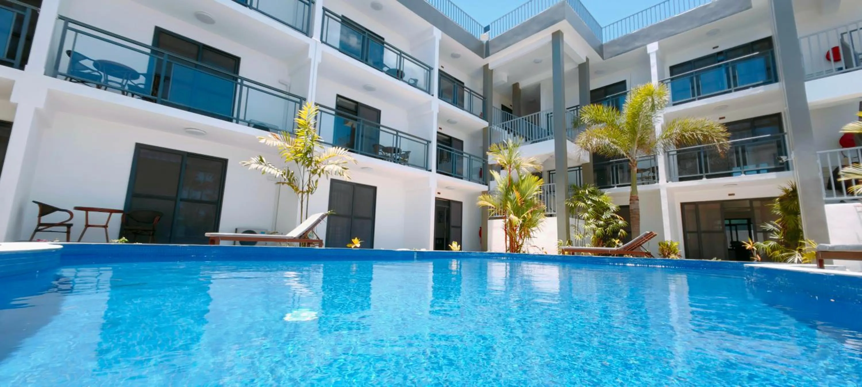 Property building in Ocean Breeze Apartment Hotel