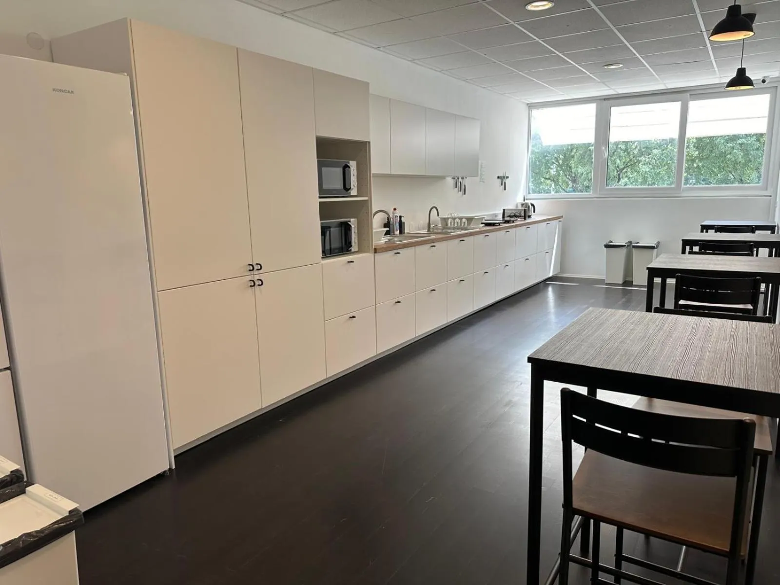 Communal kitchen in Design Hostel 101 Dalmatinac