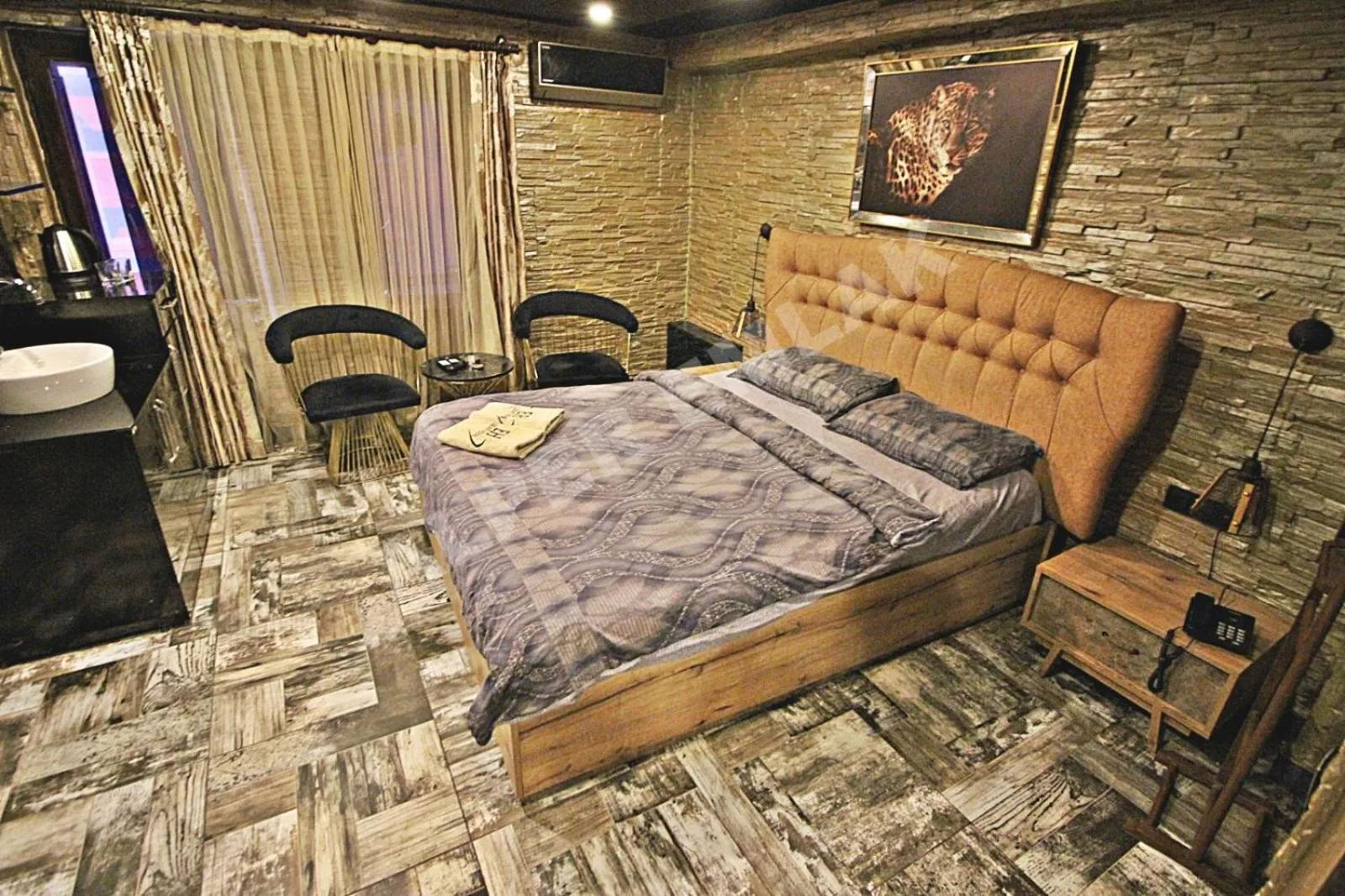 Bed in Elegant House Otel