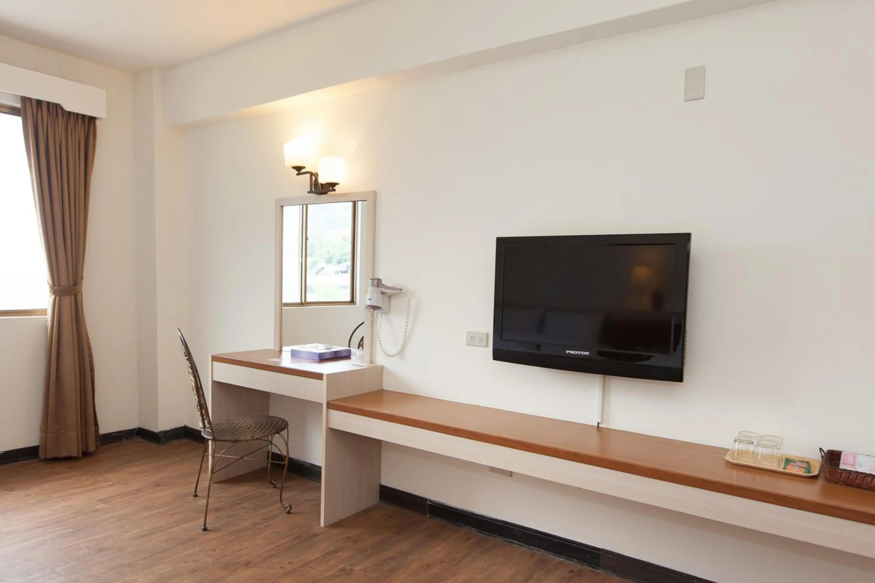 TV and multimedia in Yawan Hotel