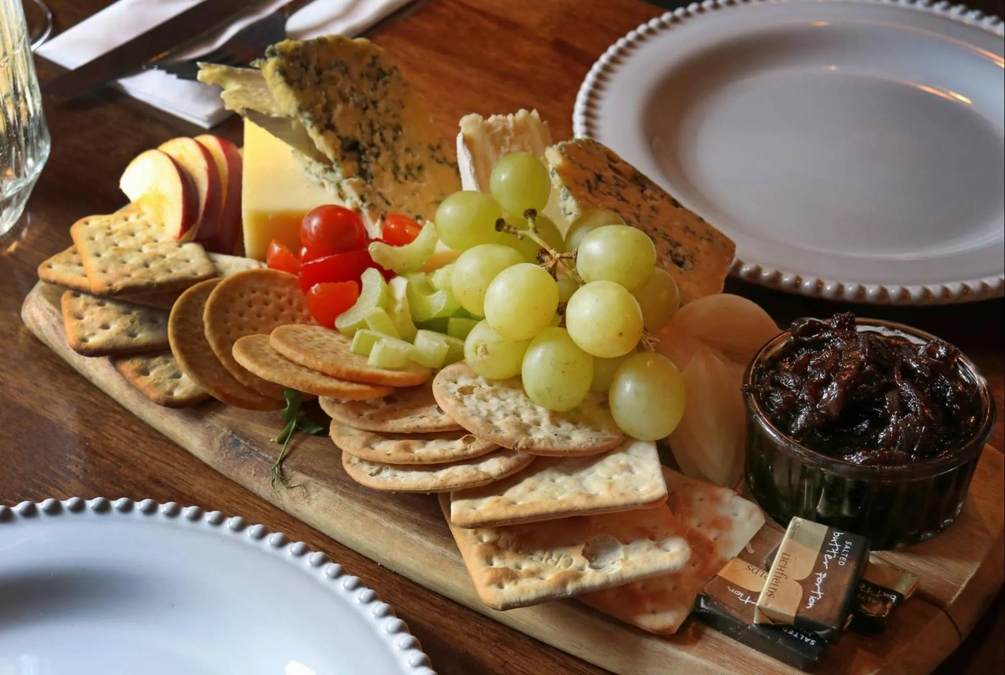 Food in Ye Olde Cheshire Cheese Inn