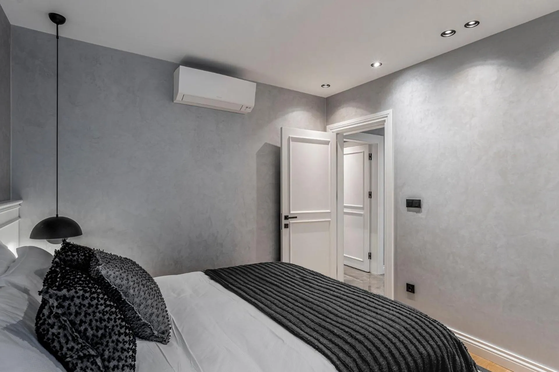 Bed in Ena Boutique Hotel & Residences