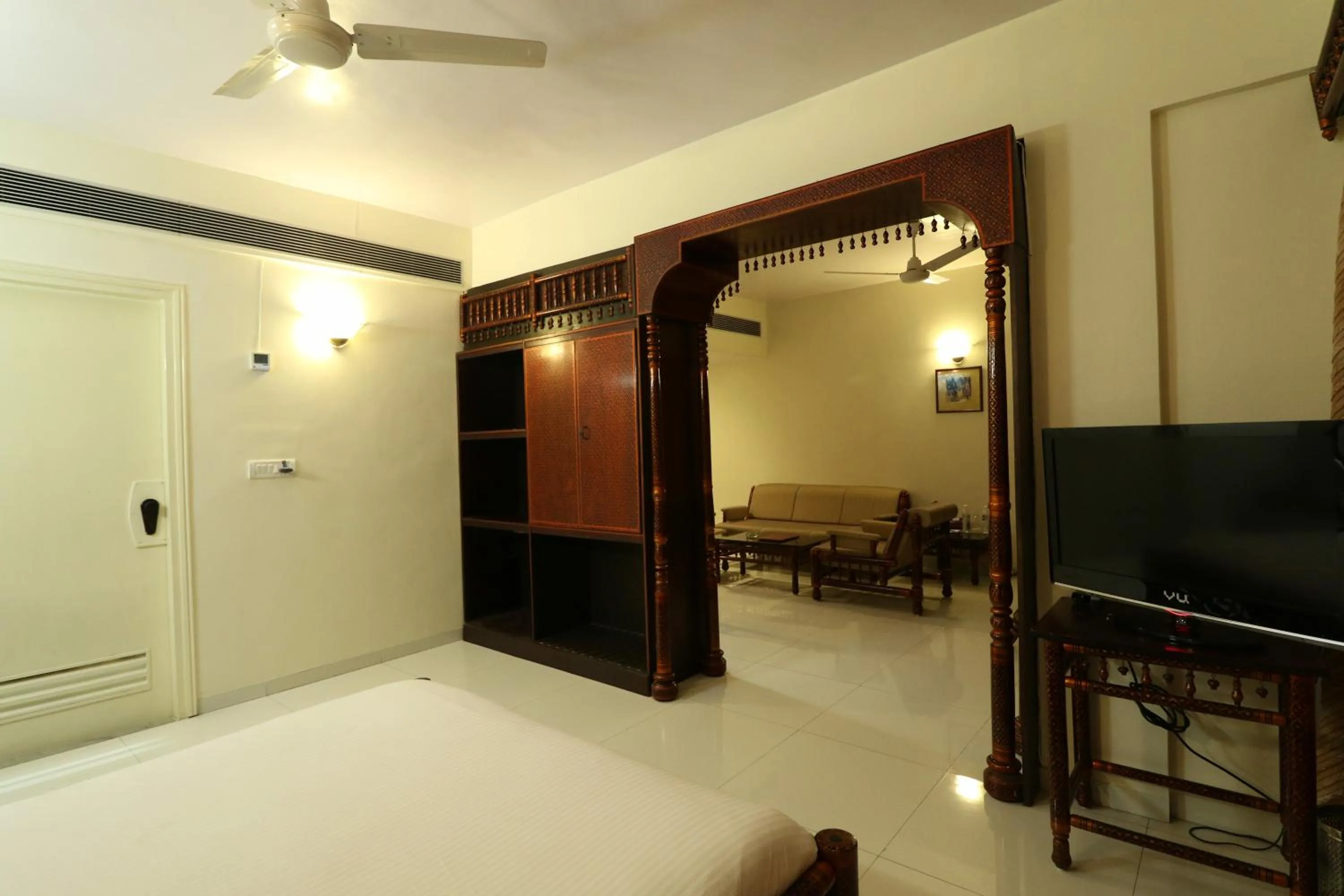 Living room, Bed in VITS Shalimar, Ankleshwar