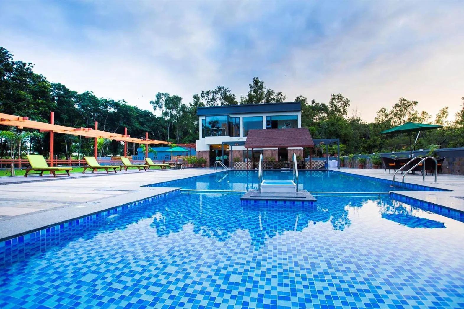 Property building in VITS Shalimar, Ankleshwar