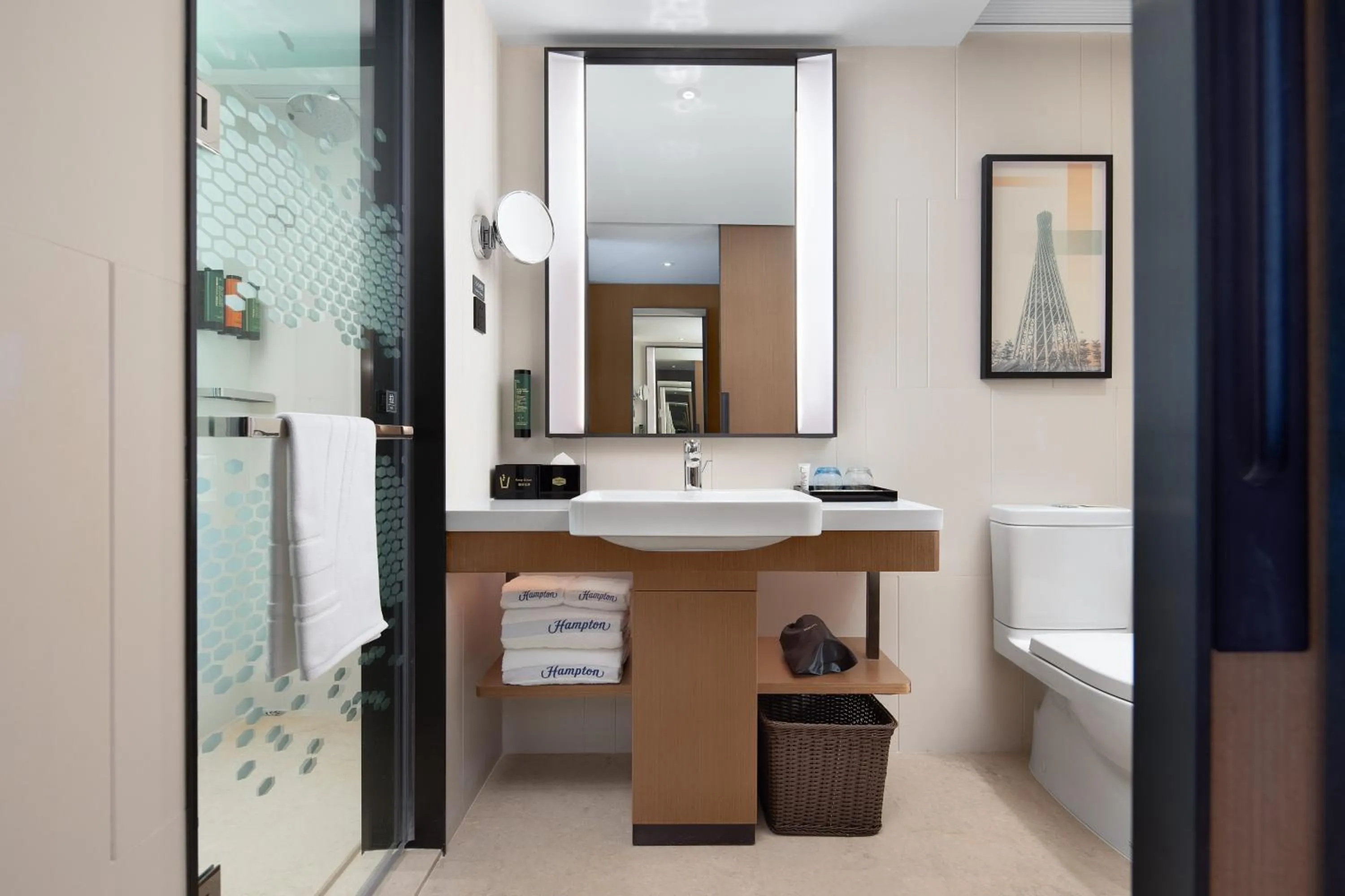 Bathroom in Hampton by Hilton Guangzhou Luoxi