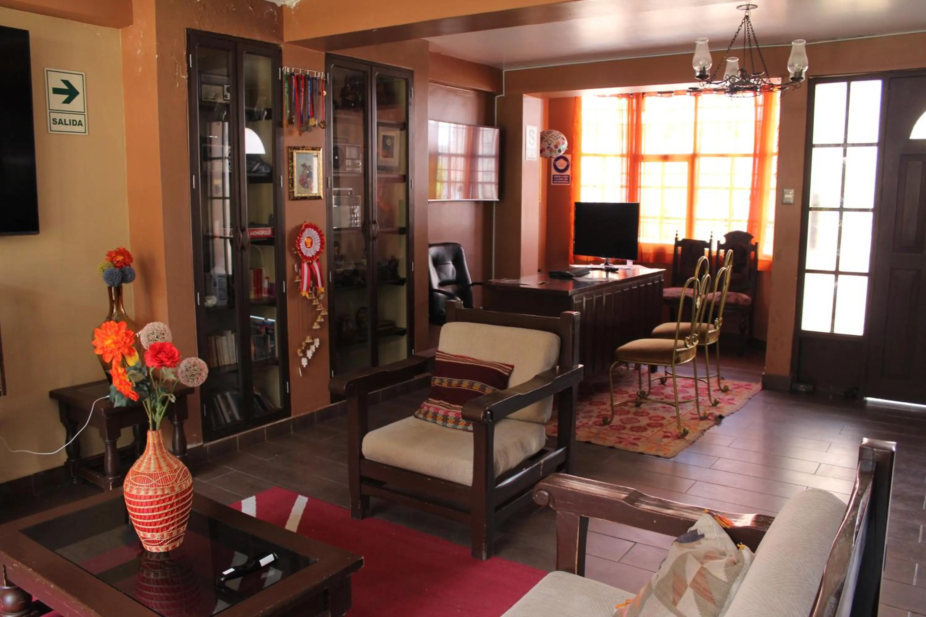 Living room in Hotel de Turistas Huaraz