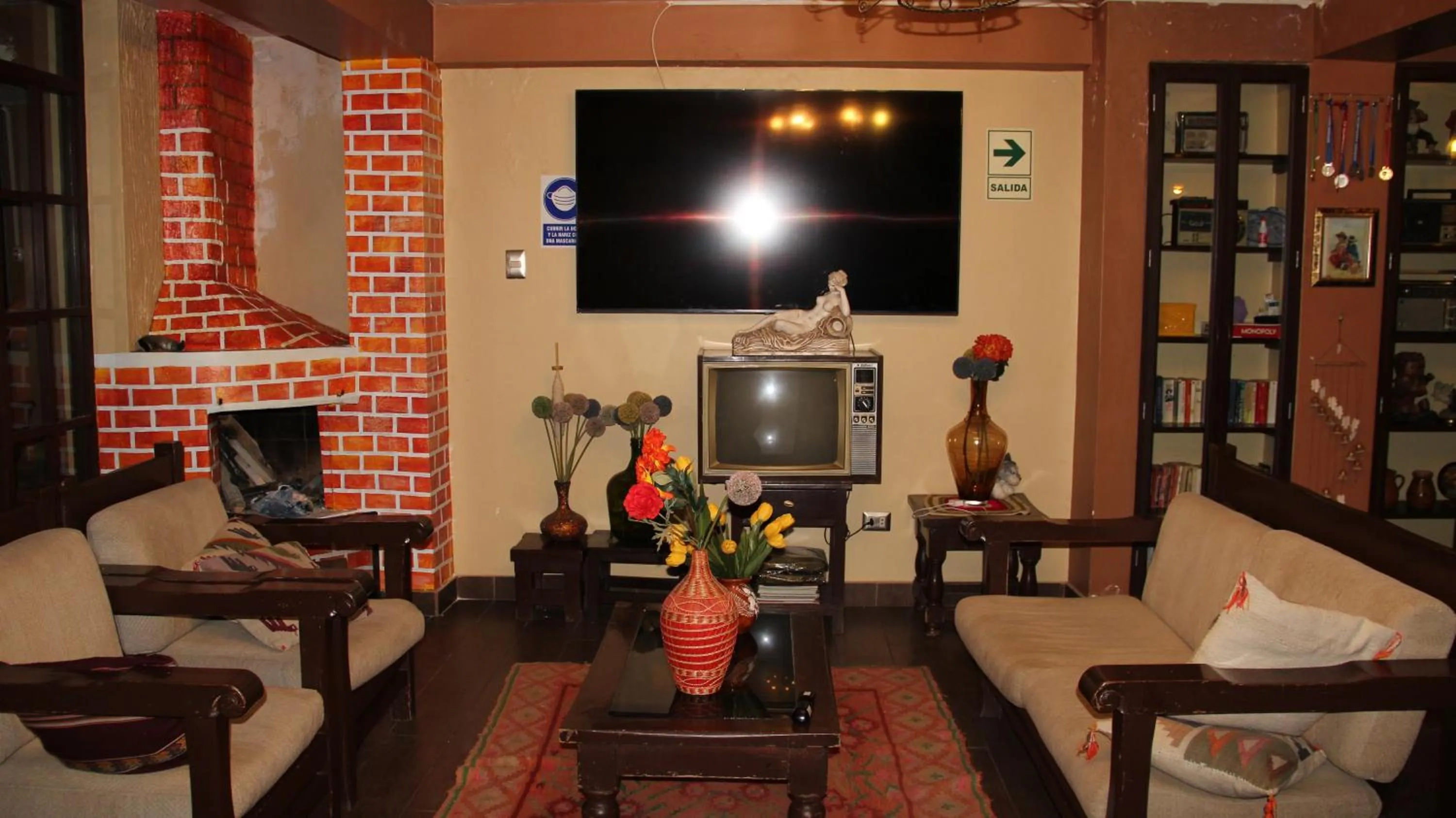 Living room in Hotel de Turistas Huaraz