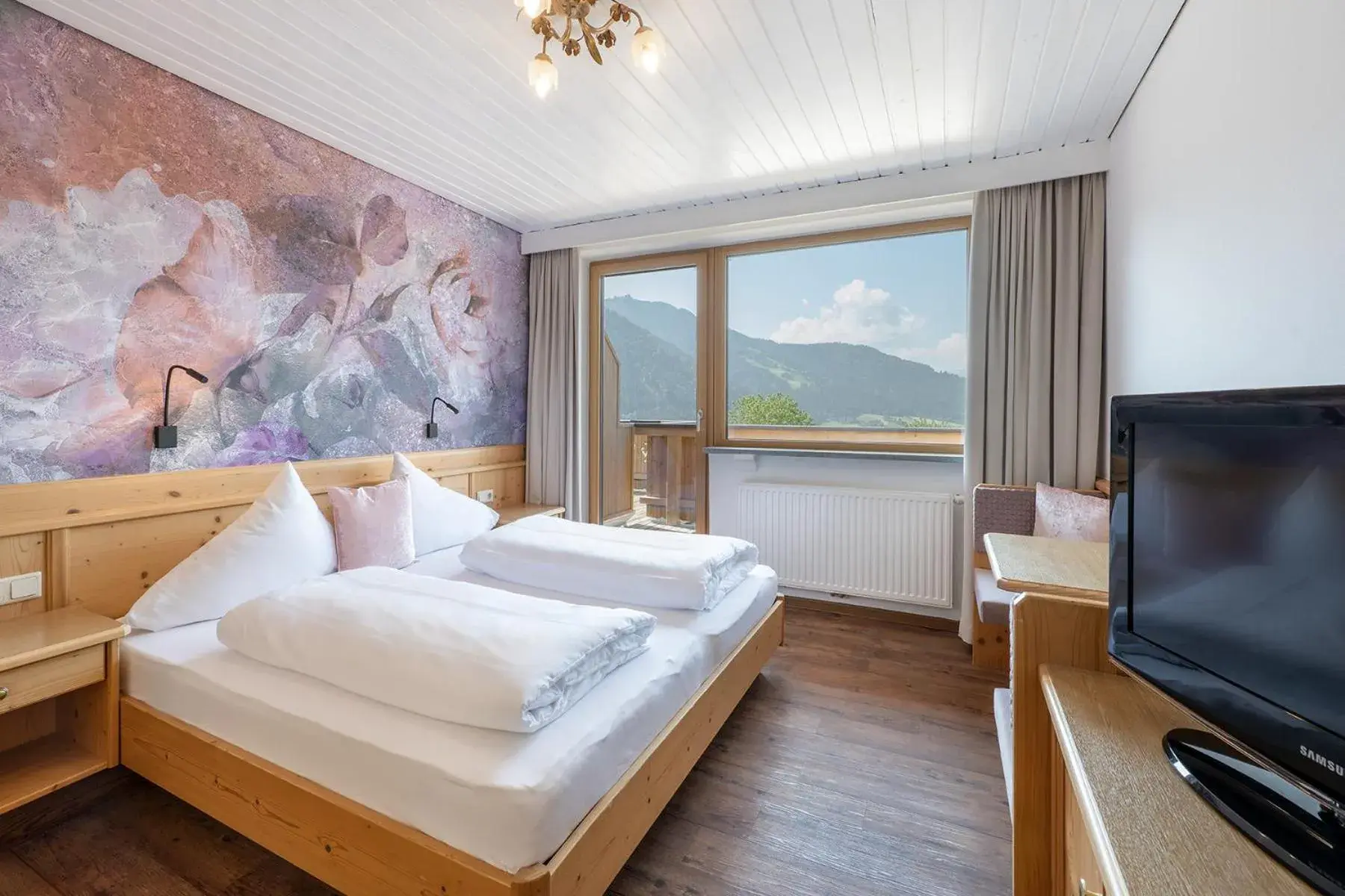 Double Room with Private Bathroom in Landhaus Ager Double Room with Private Bathroom in Landhaus Ager