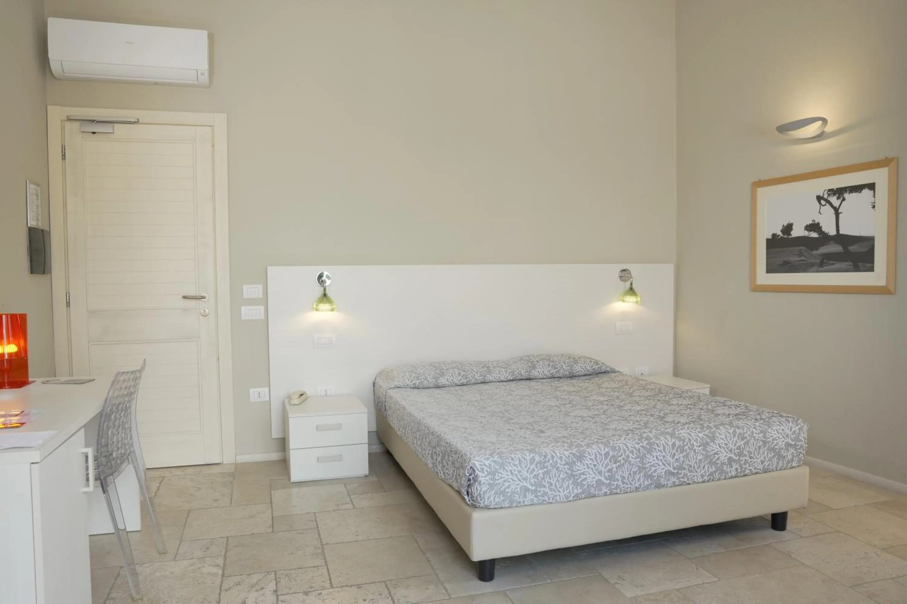 Bed in Domu Noa Hotel