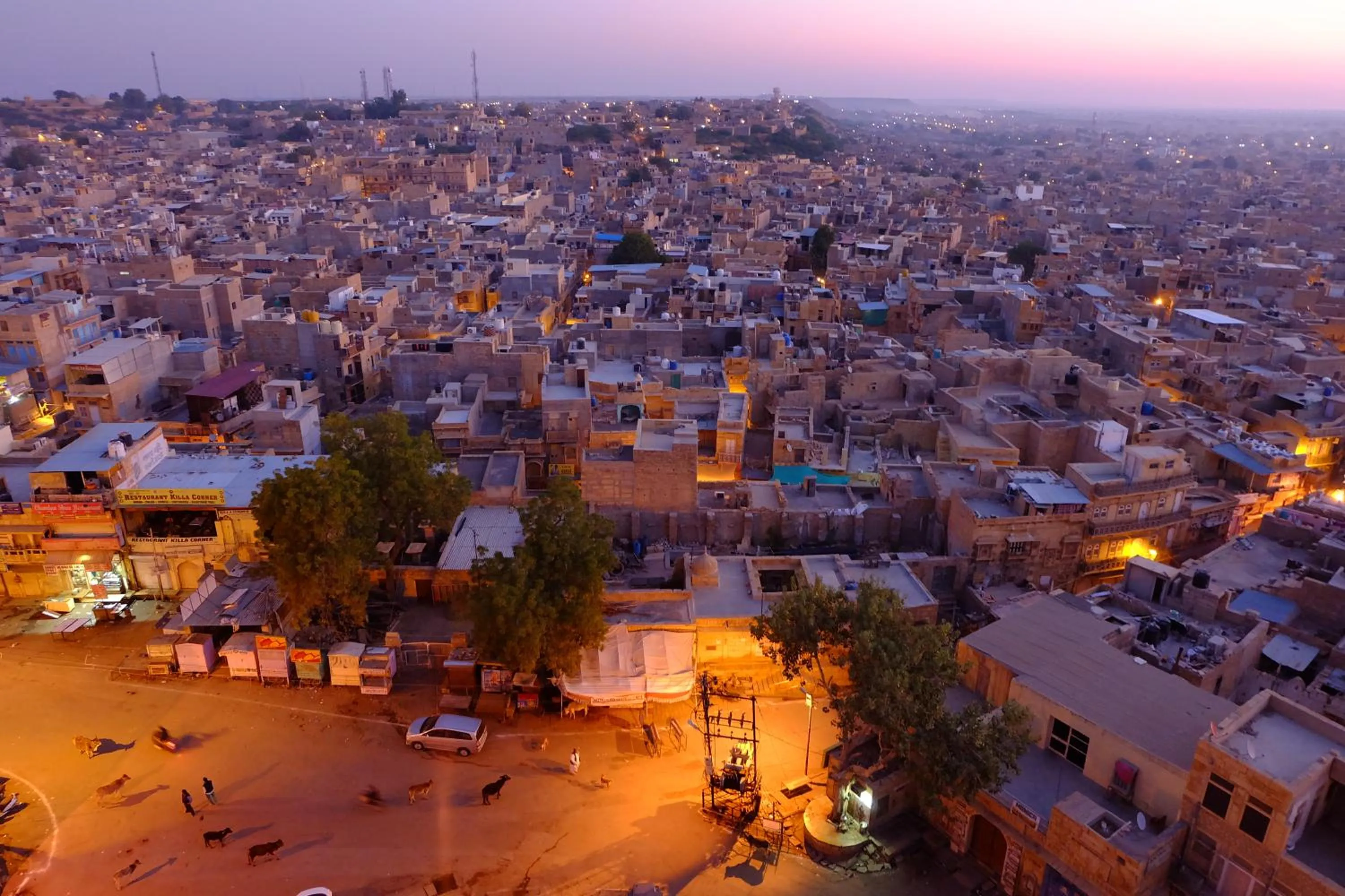 Spring in Hotel Garh Jaisal Haveli