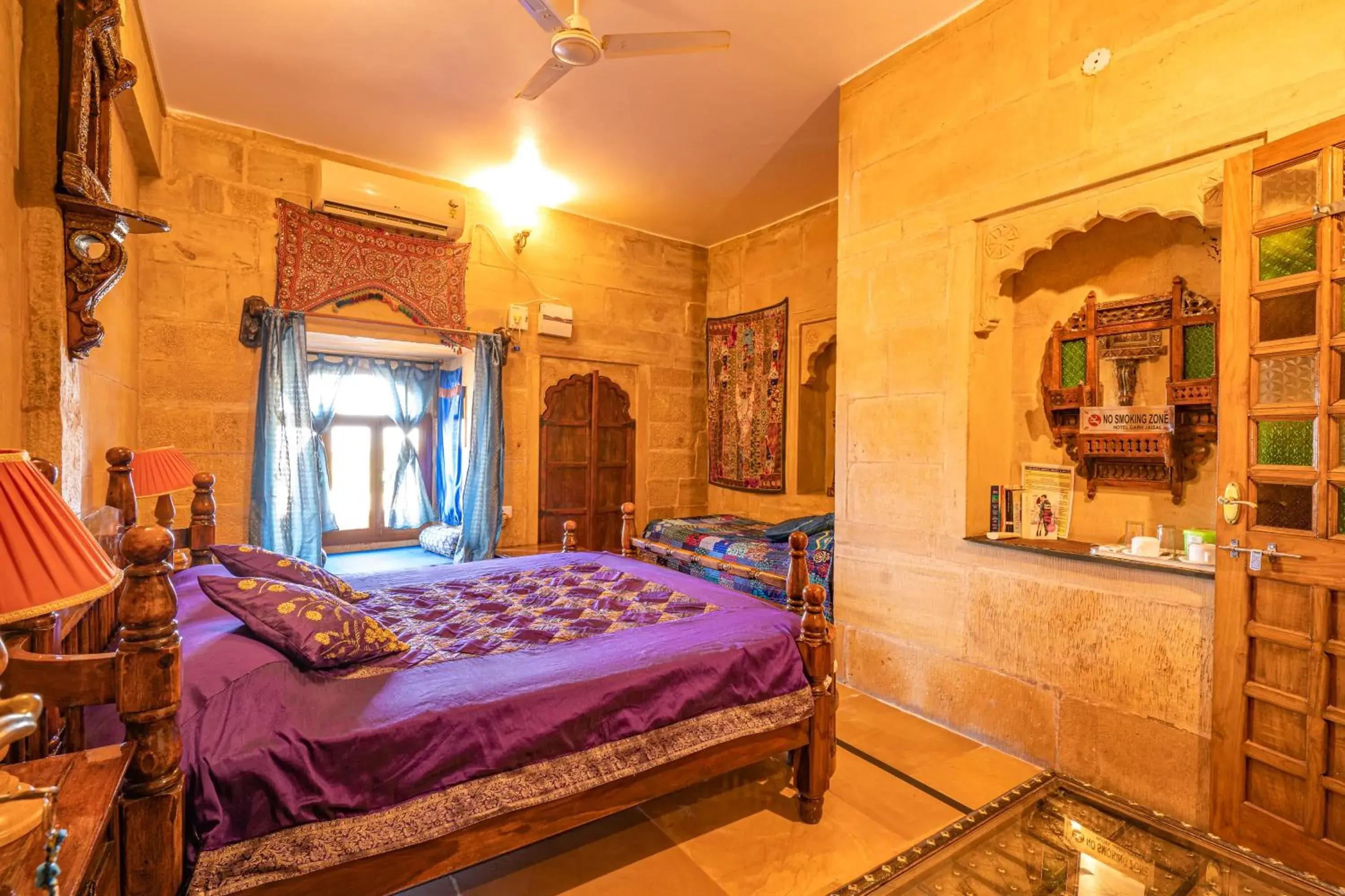 Standard Double Room in Hotel Garh Jaisal Haveli Standard Double Room in Hotel Garh Jaisal Haveli