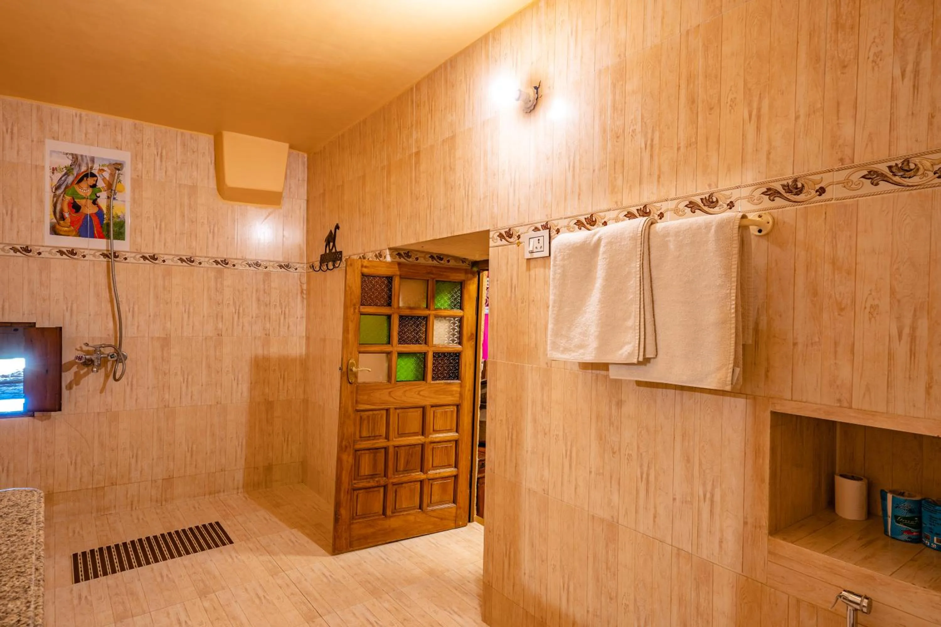 Bathroom in Hotel Garh Jaisal Haveli