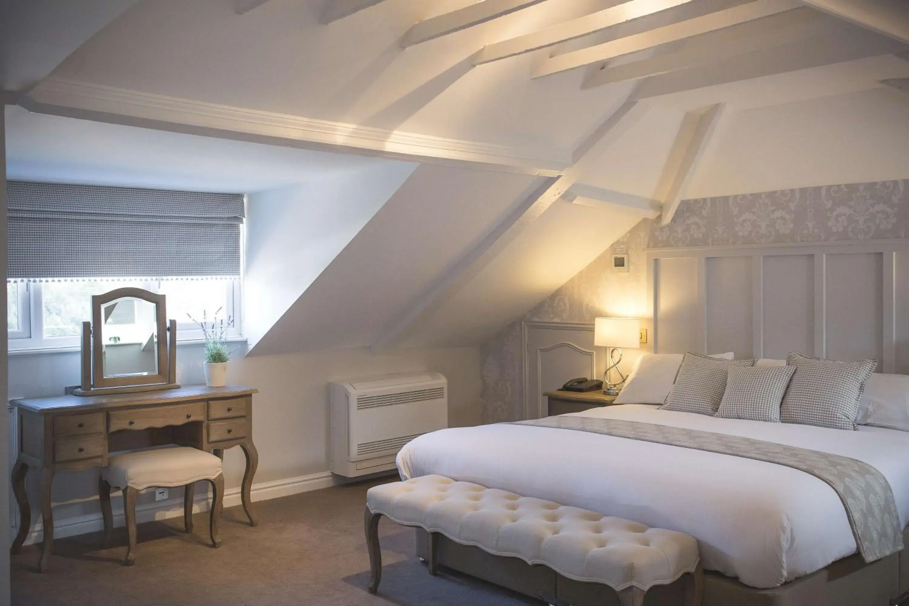 King Suite - single occupancy in George Hotel, BW Signature Collection King Suite - single occupancy in George Hotel, BW Signature Collection