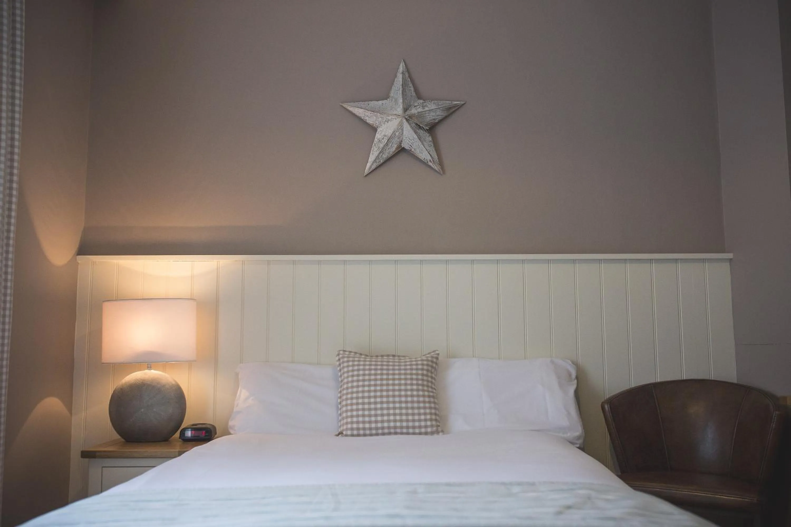 Bed in George Hotel, BW Signature Collection