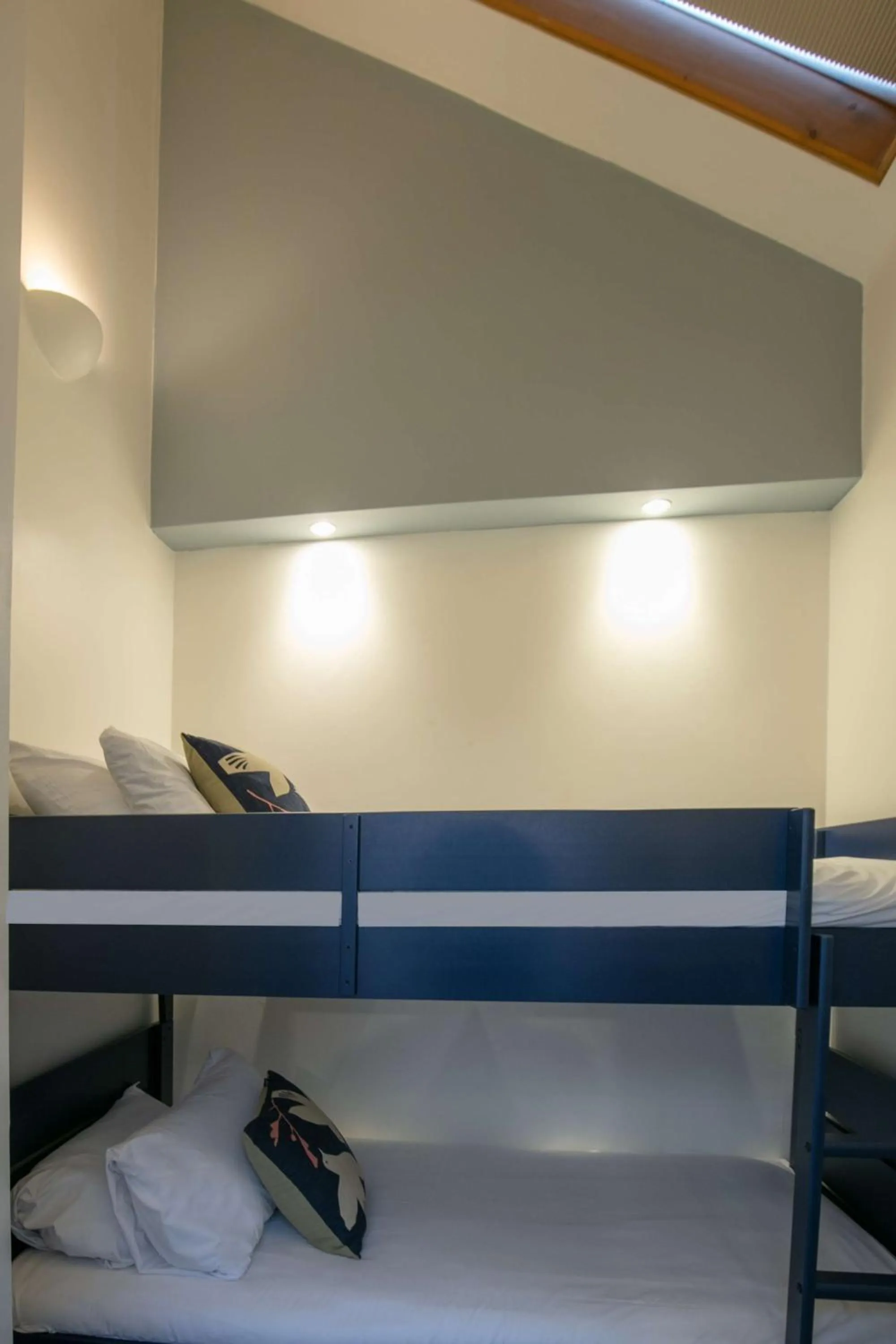 Bedroom, Bed in George Hotel, BW Signature Collection