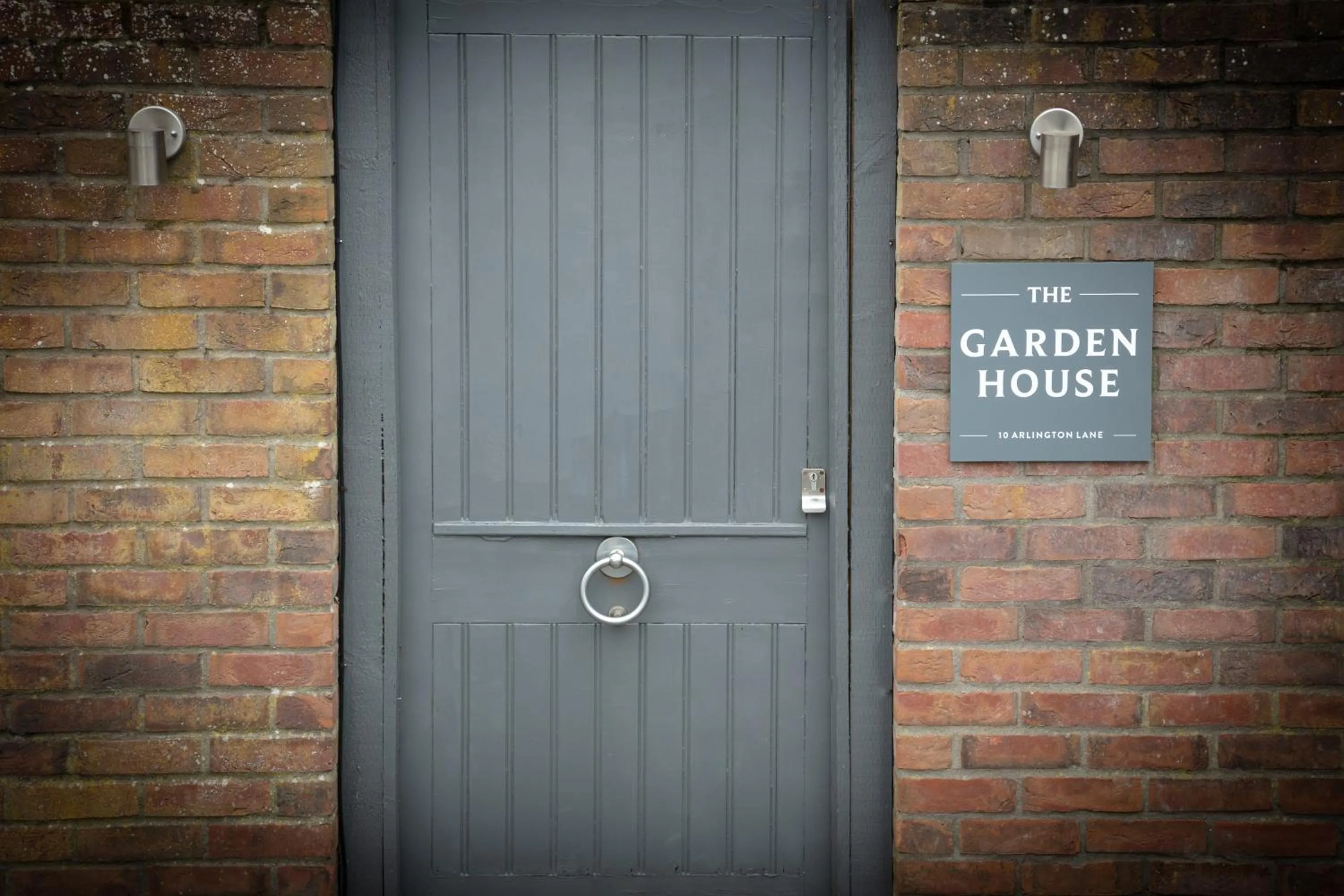 Property logo or sign in George Hotel, BW Signature Collection
