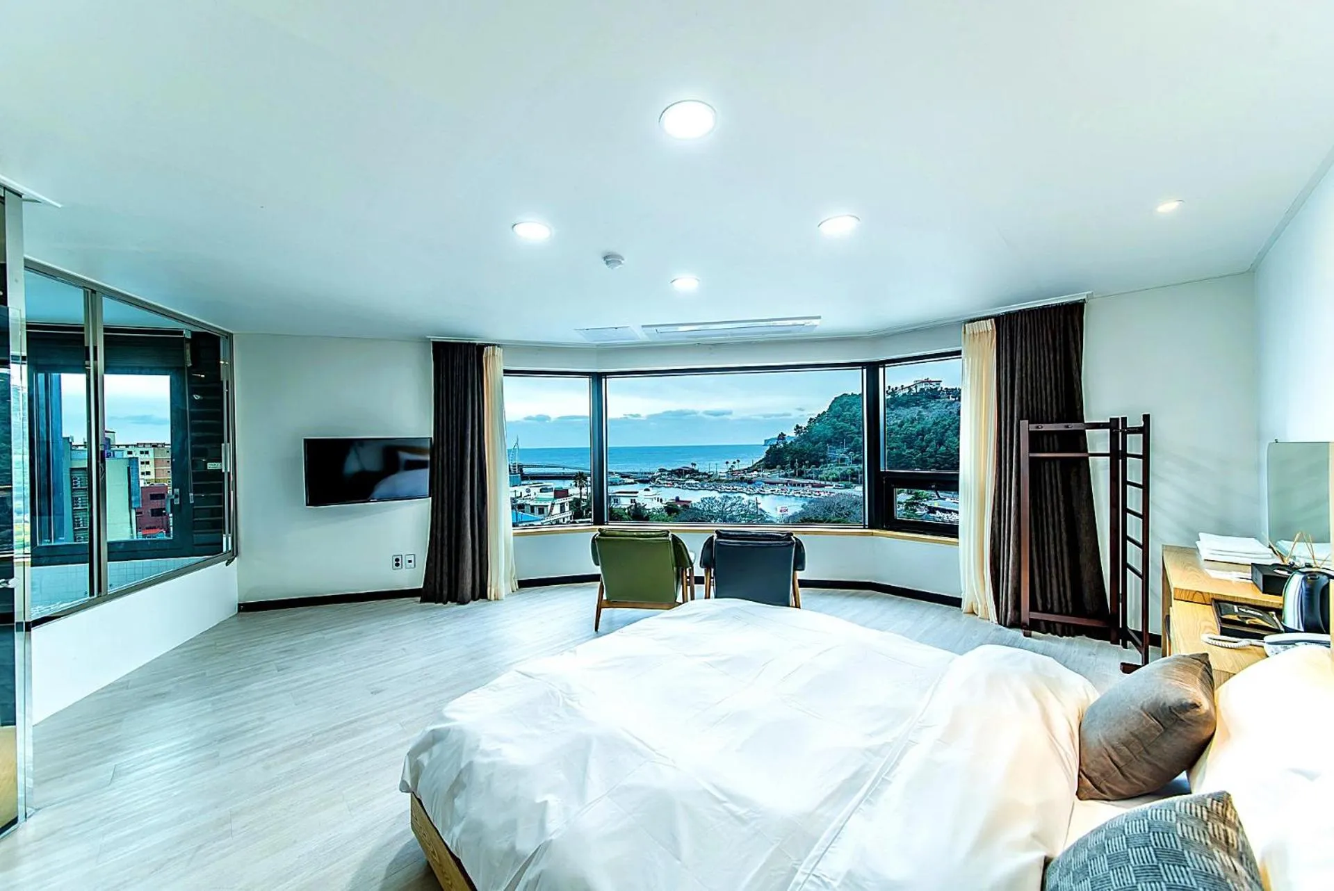 Bed in Nine Boutique Hotel