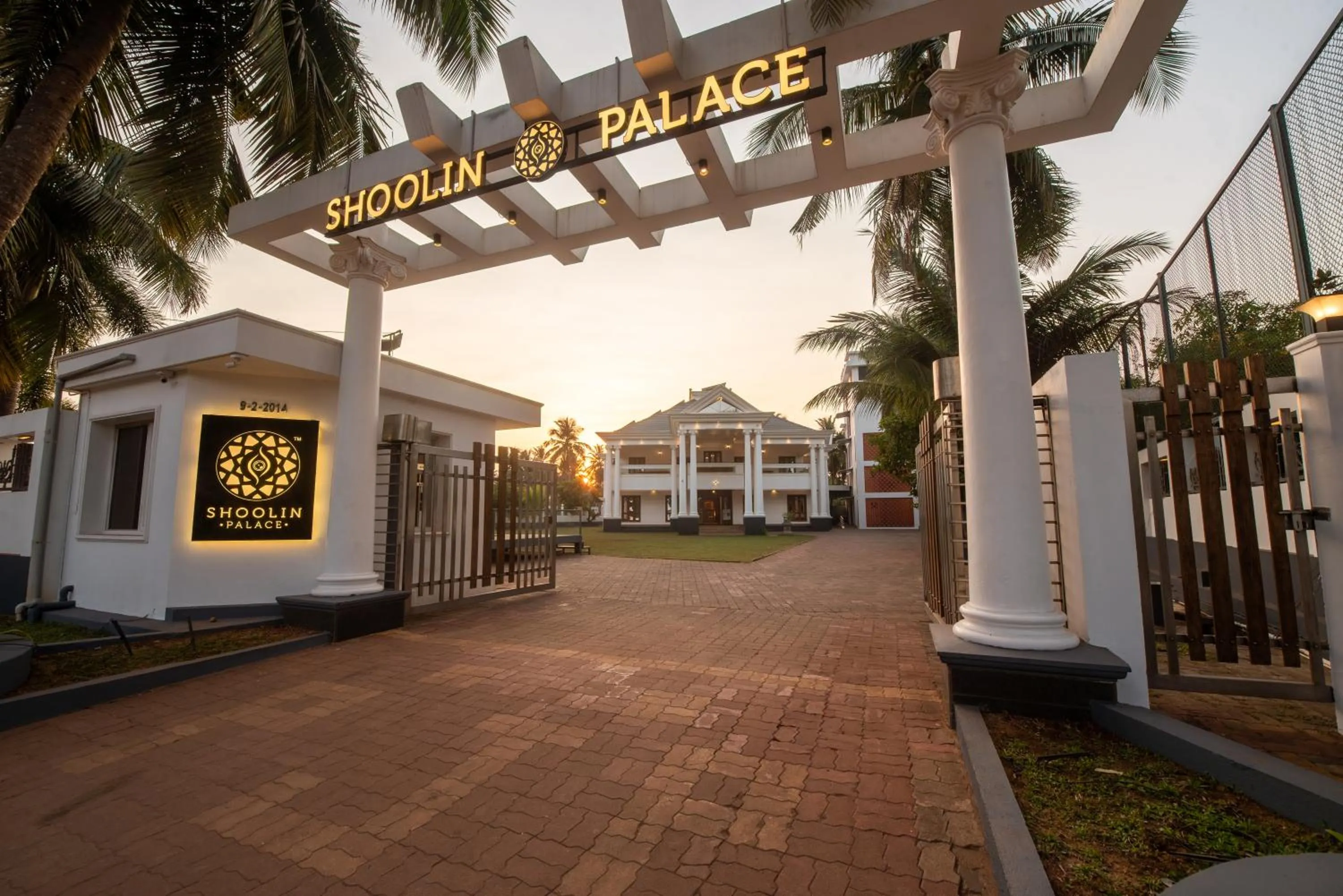 Property building in Shoolin Palace