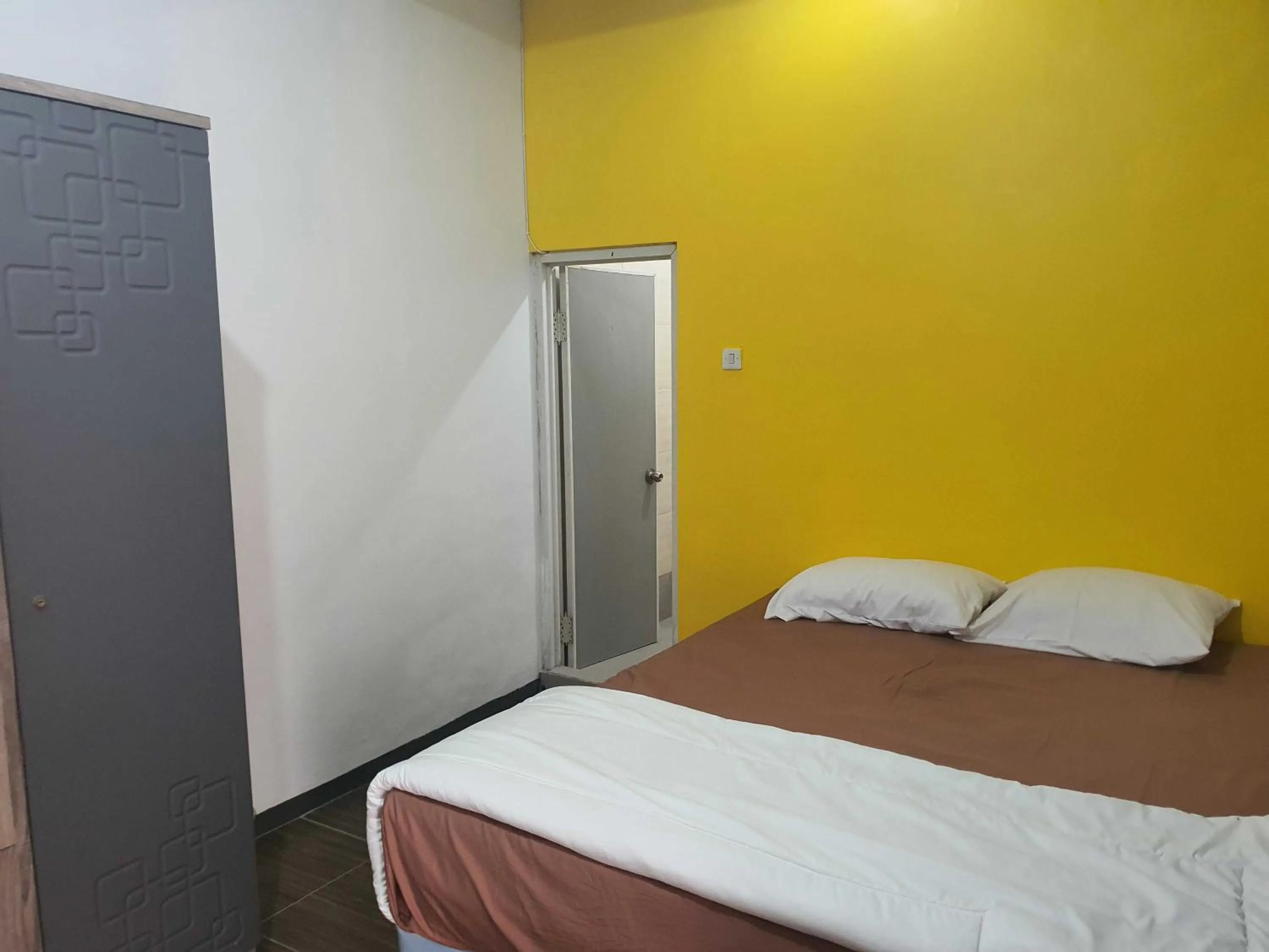 Bedroom, Bed in OYO Life 93202 Pentagon Homestay Syariah