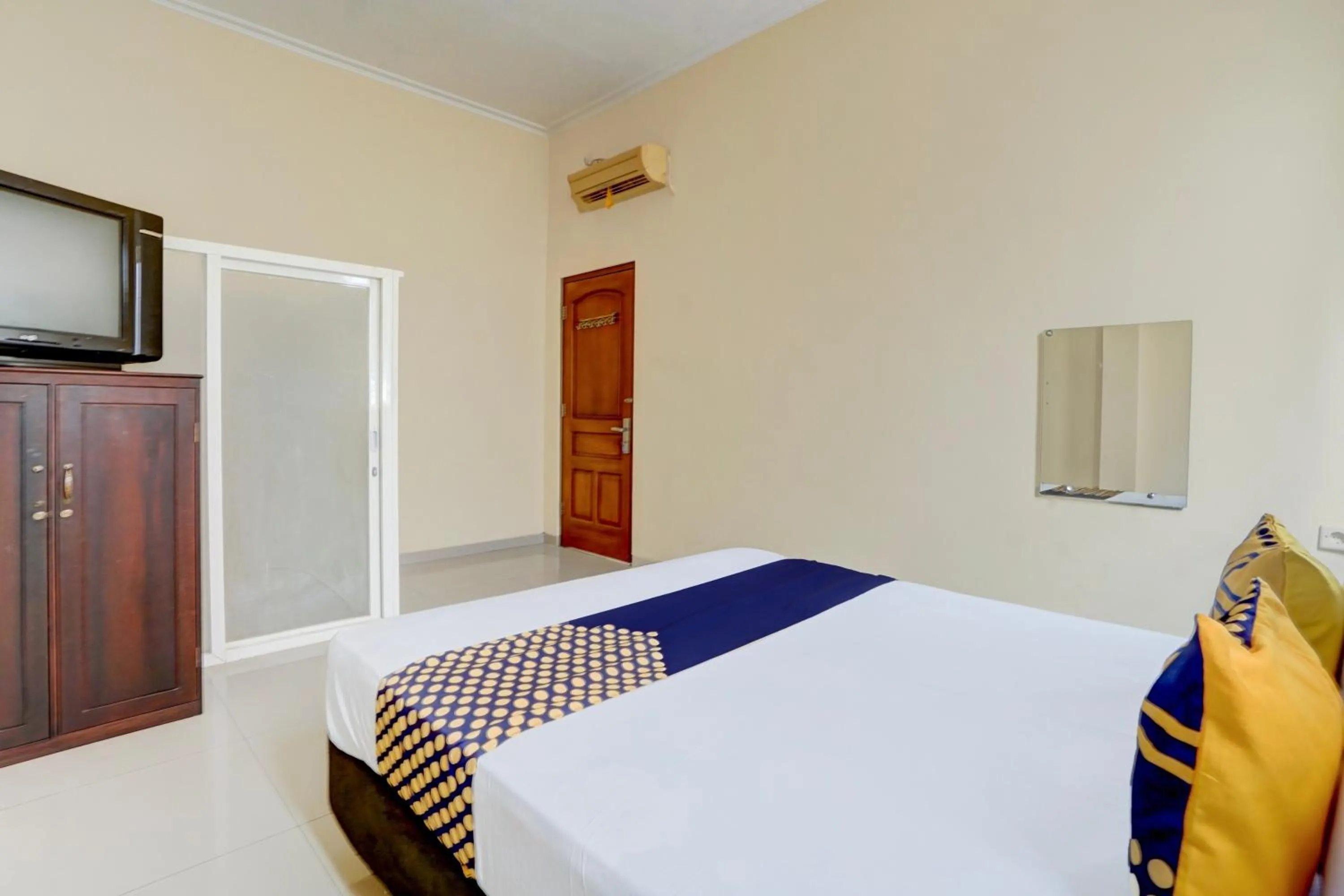 Bedroom, Bed in SPOT ON 93210 Griya Kos Kanjeng Mami Syariah