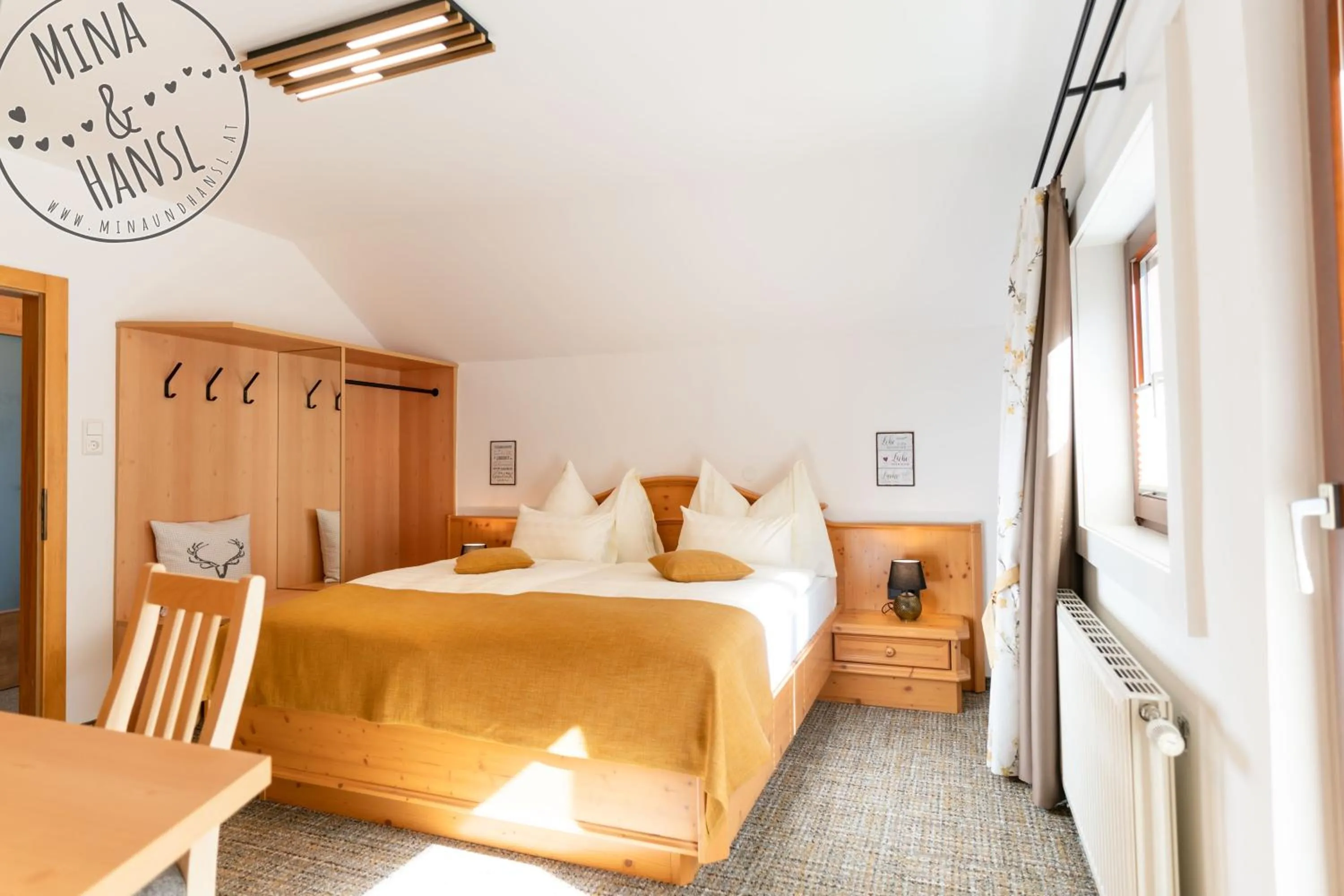 Photo of the whole room, Bed in Mina&Hansl