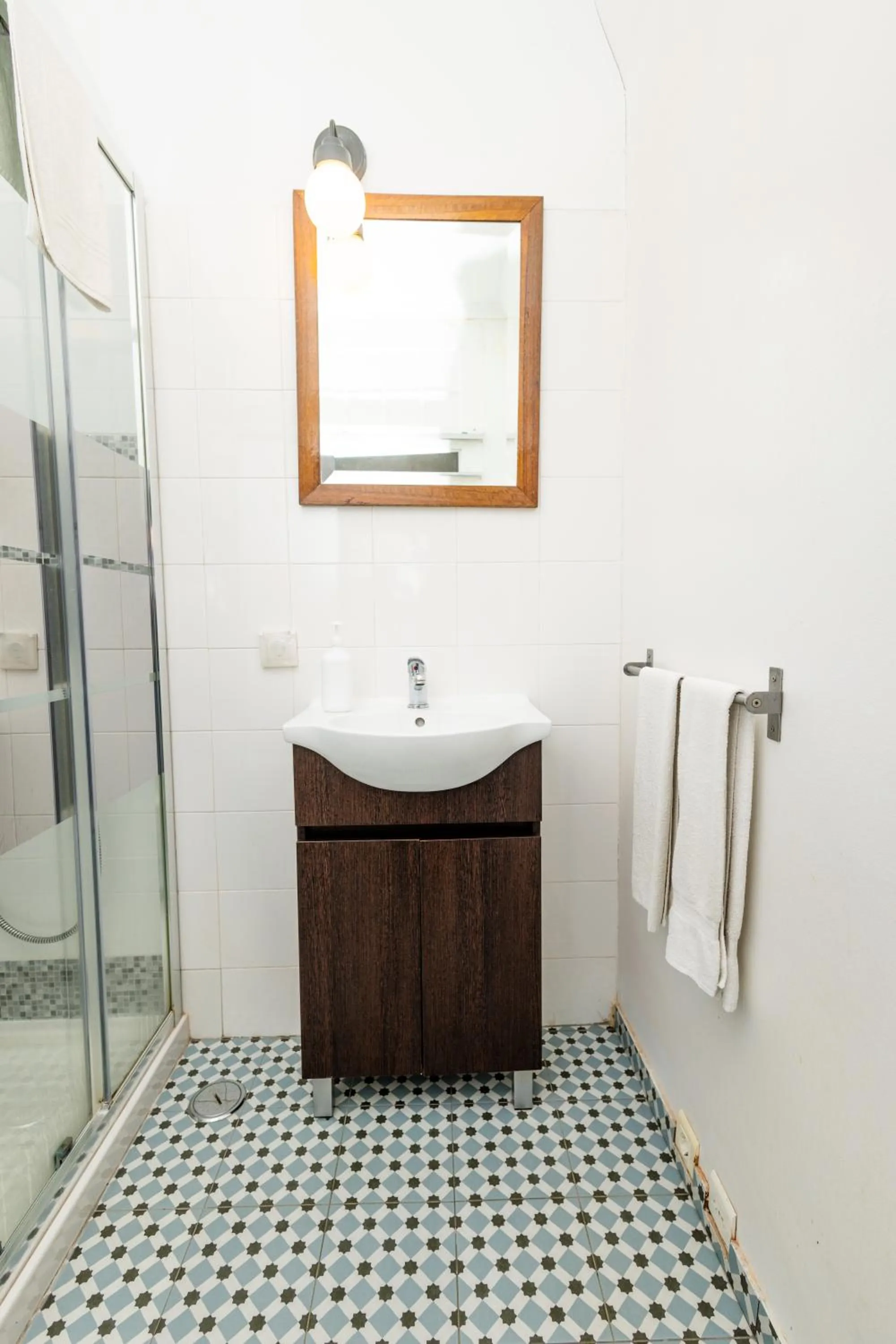 Shower in Boho Guesthouse - Rooms & Apartments